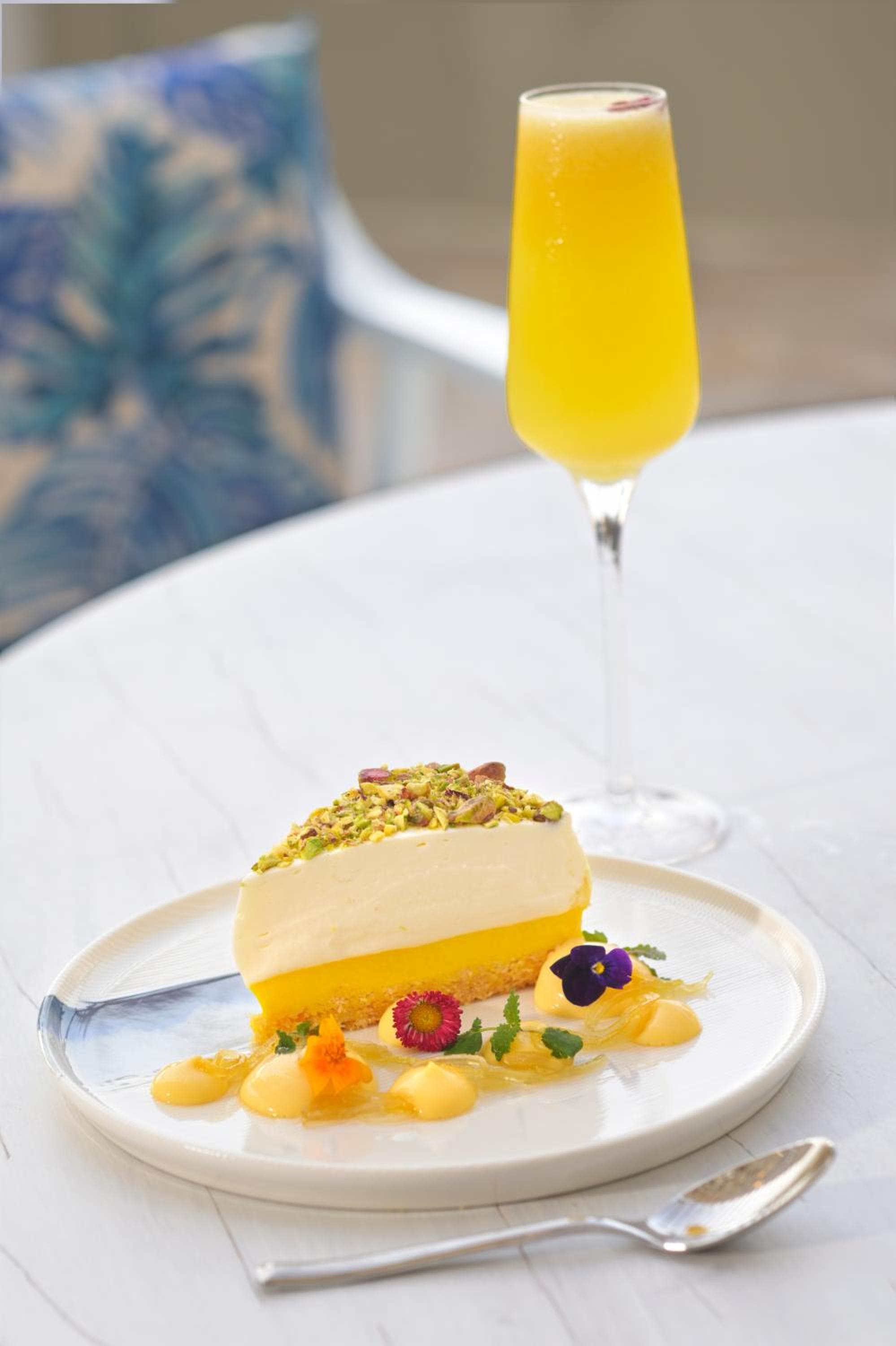 JA Ocean View Hotel, Jumeirah Beach Dubai — 14