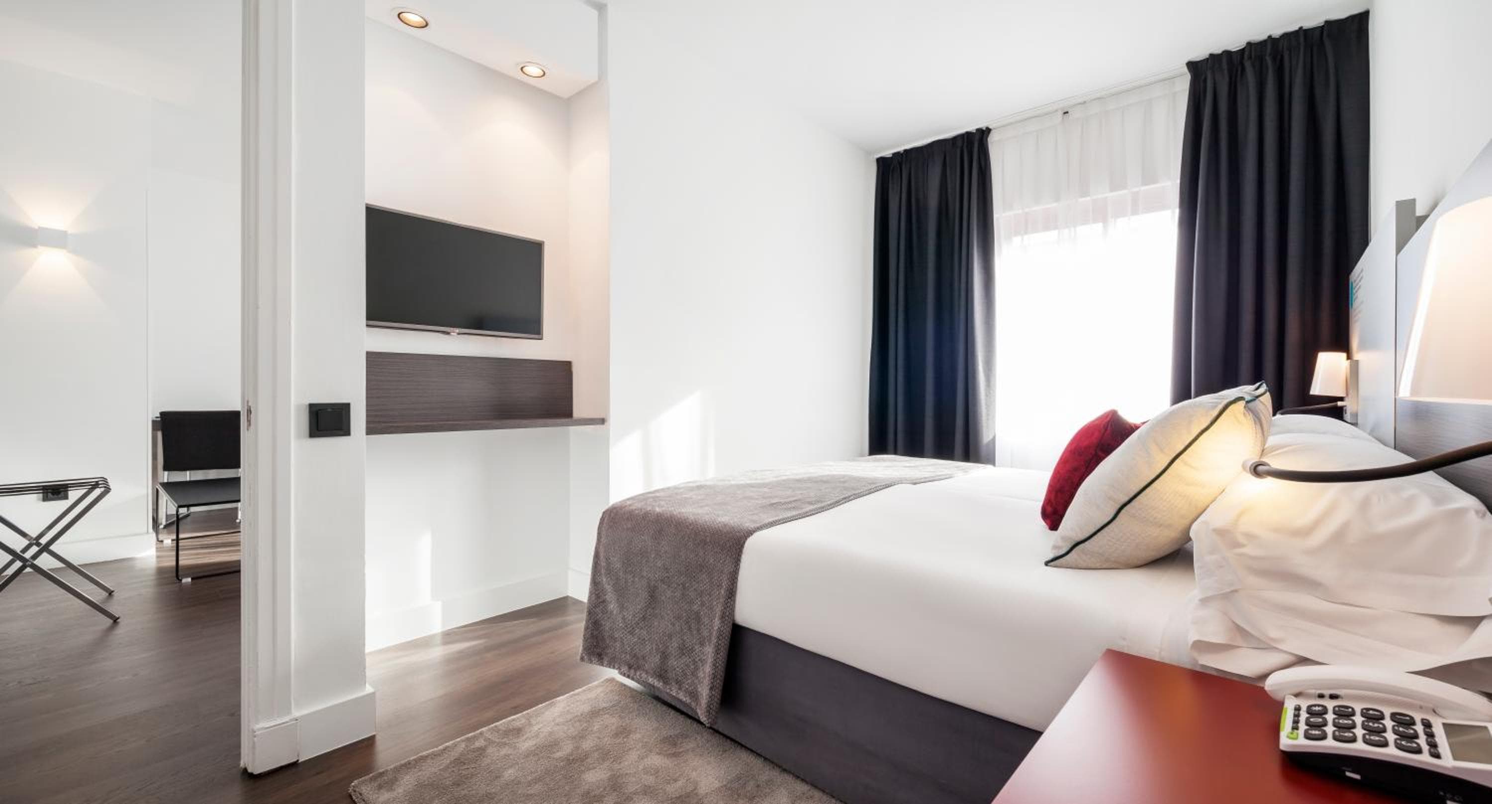 Ilunion Suites Madrid — 17