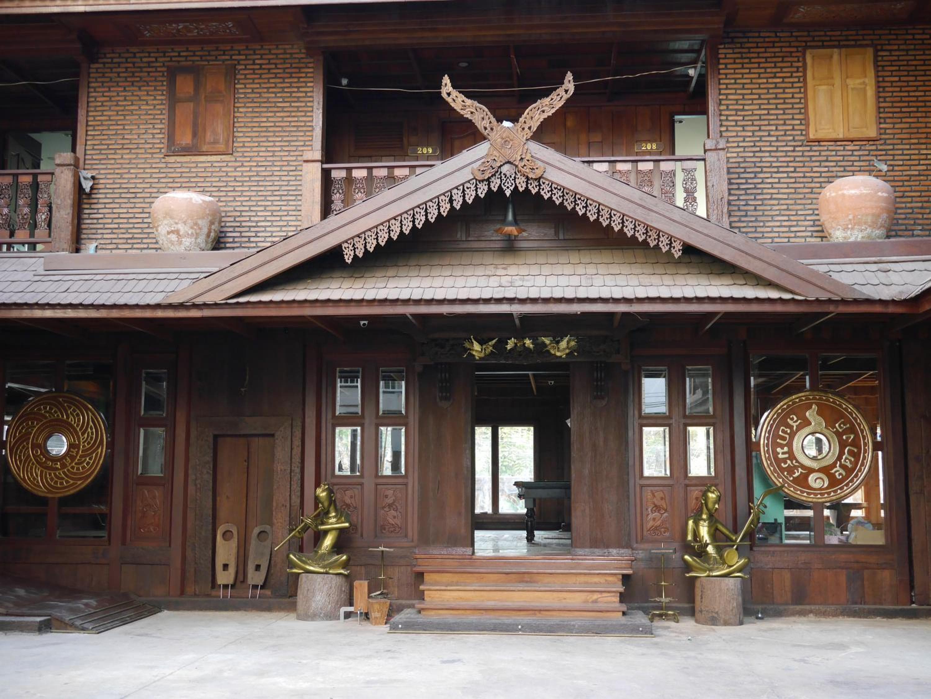 True Siam Rangnam Hotel — 9