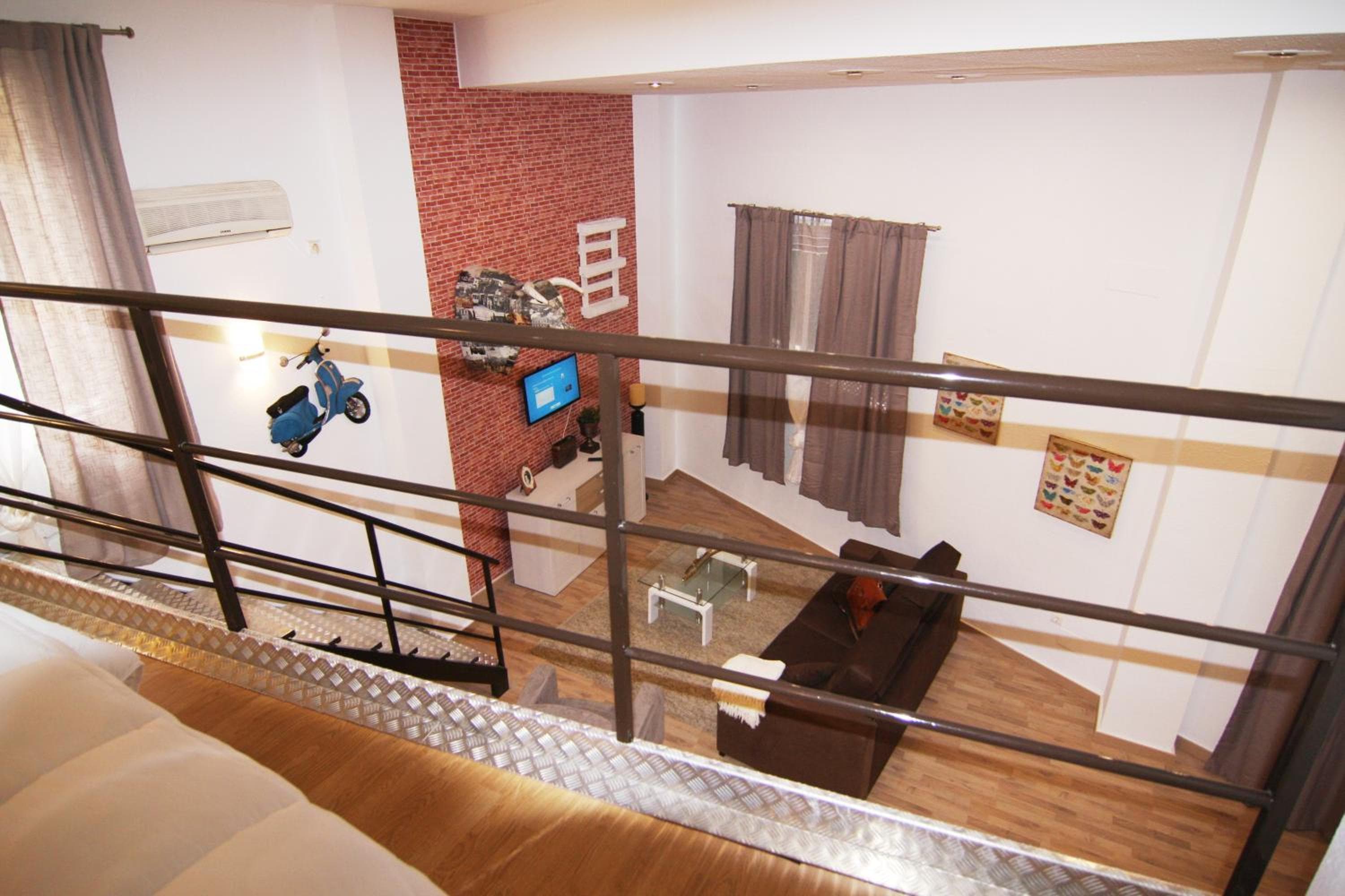 Apartamentos Sevilla Palace — 8