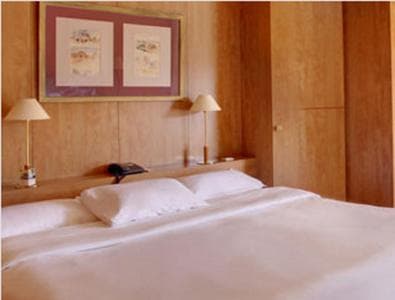 Best Western Ronceray Opéra — 12