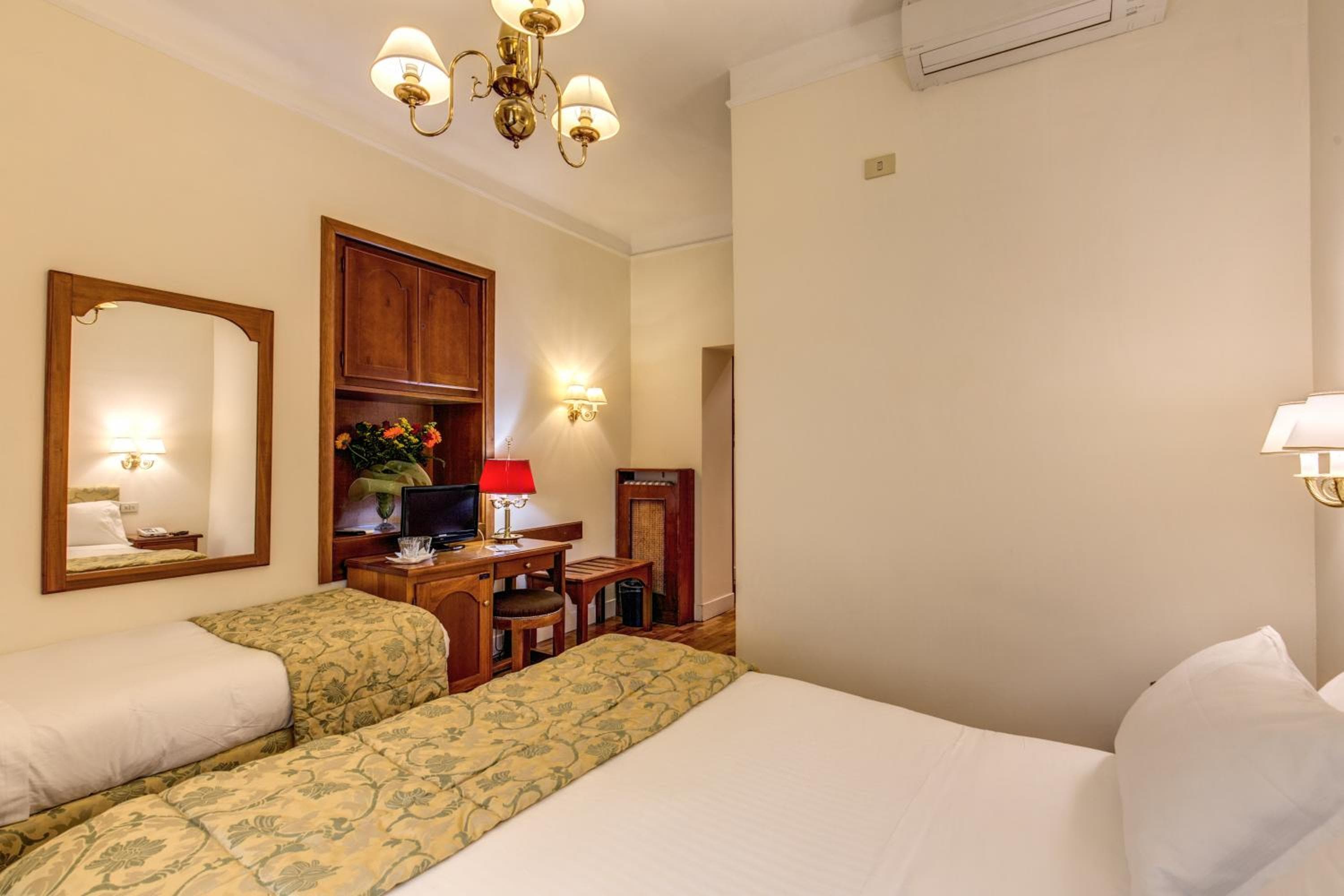 Hotel Cortina — 21