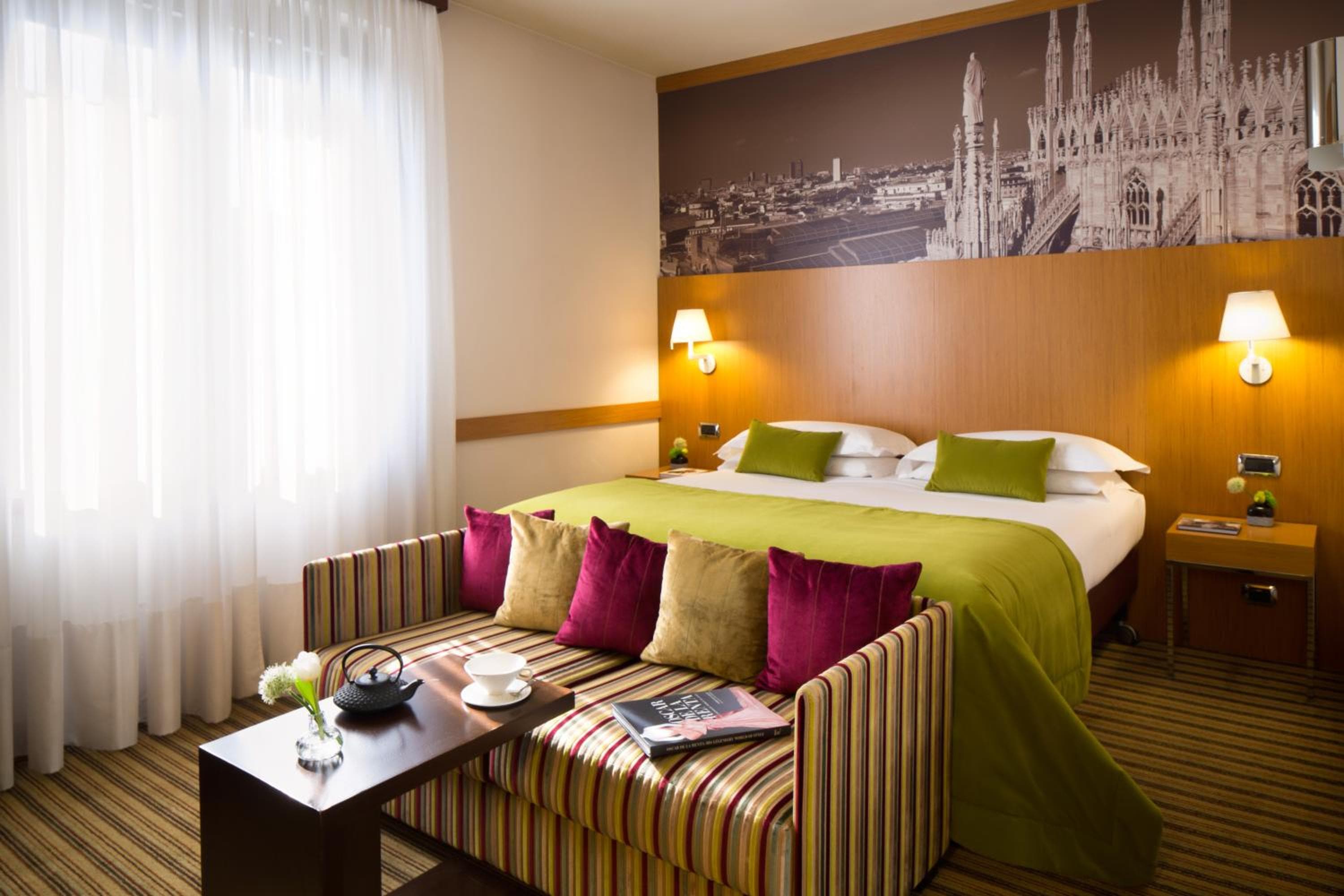 Starhotels Tourist — 11