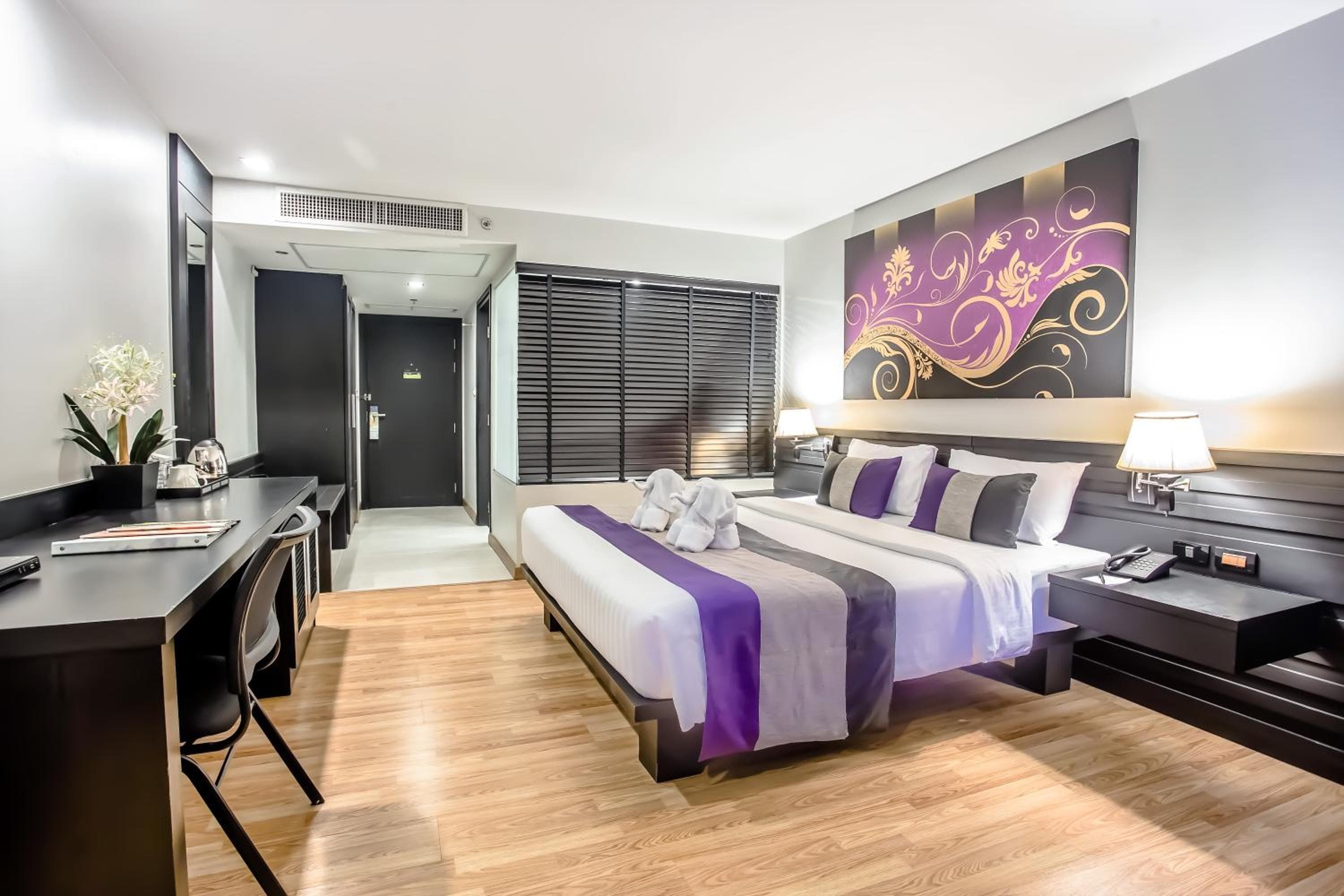 Nouvo City Hotel — 5