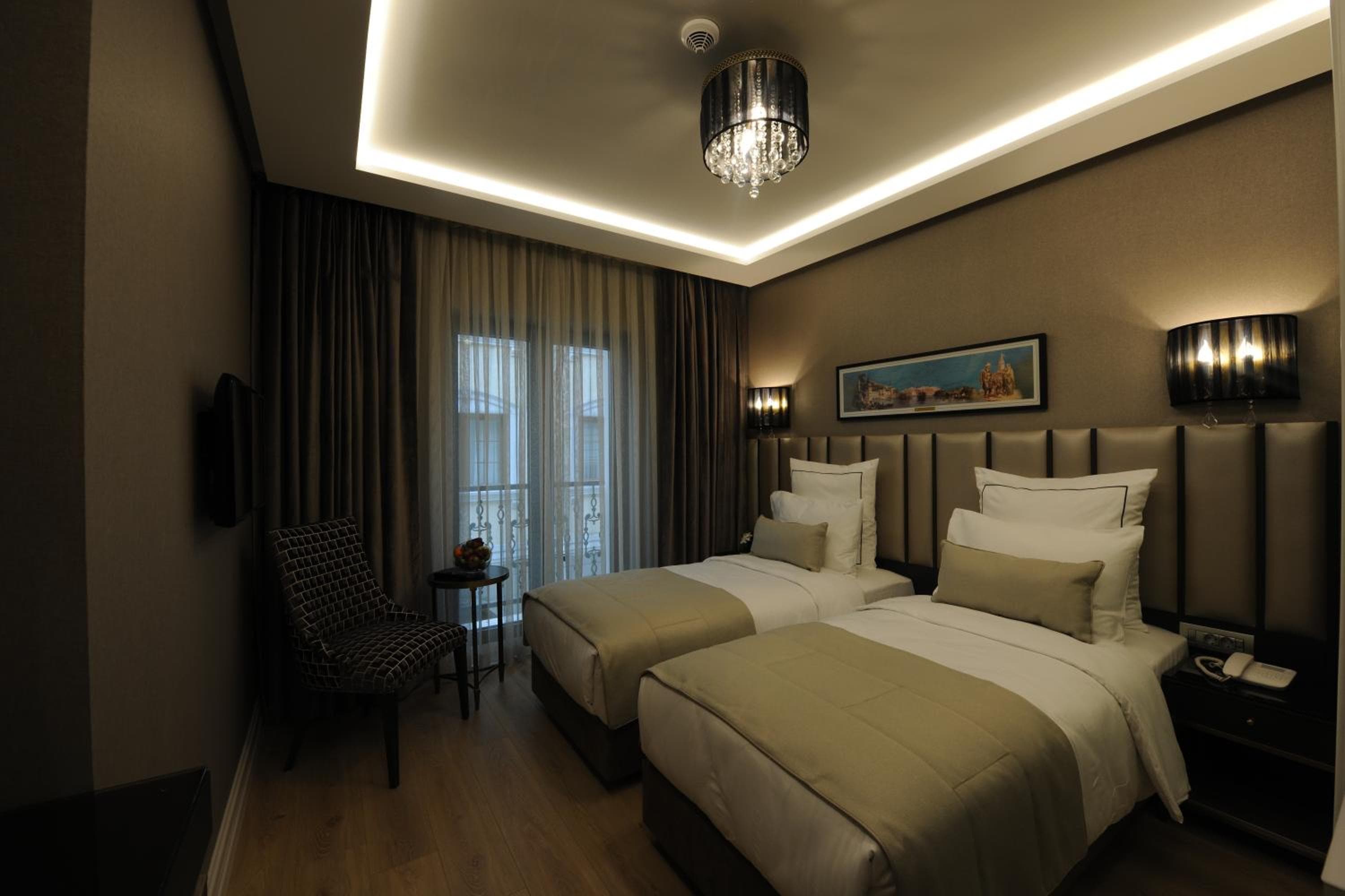 Le Petit Palace Hotel - Special Category — 22