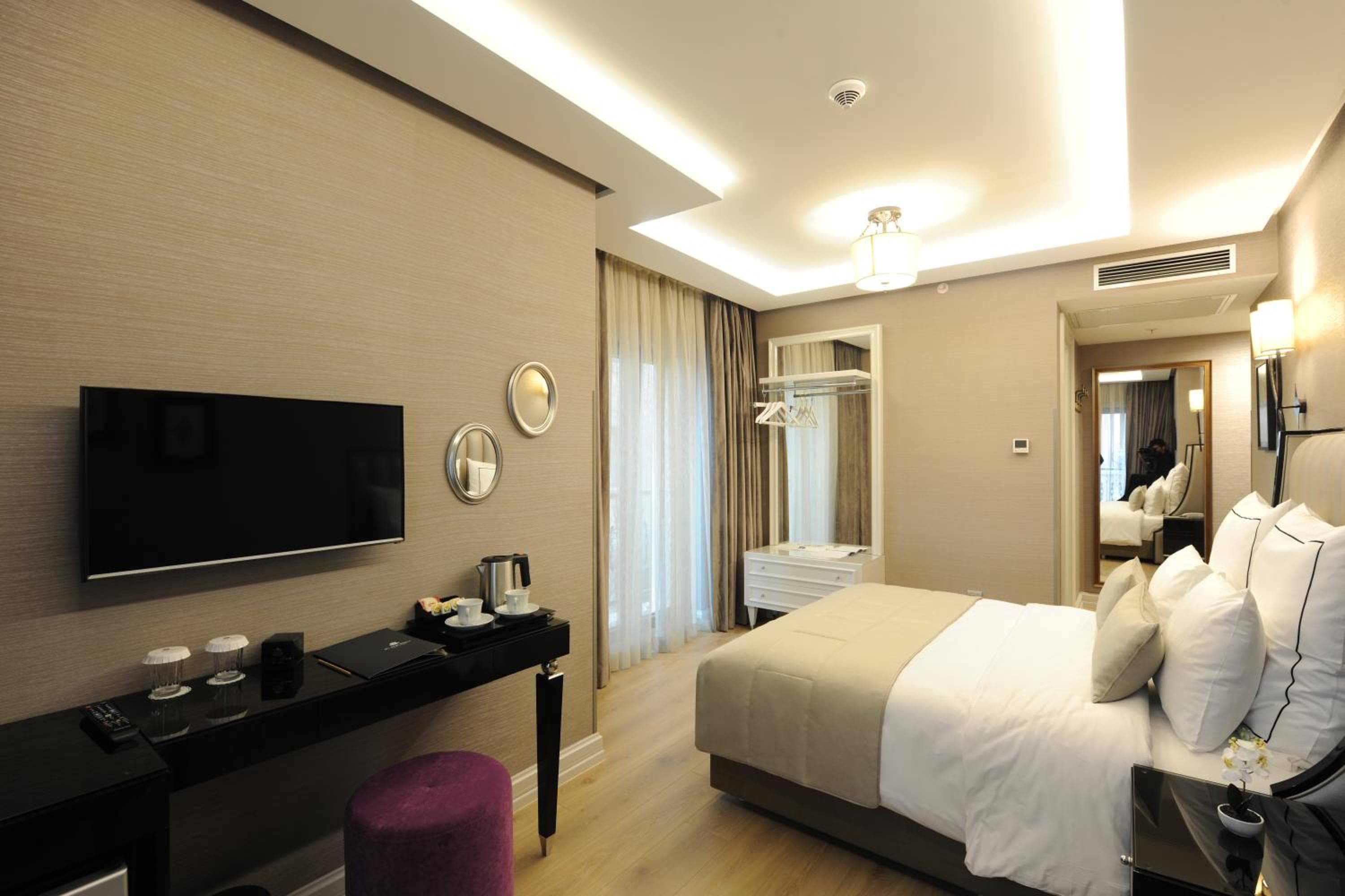 Le Petit Palace Hotel - Special Category — 23