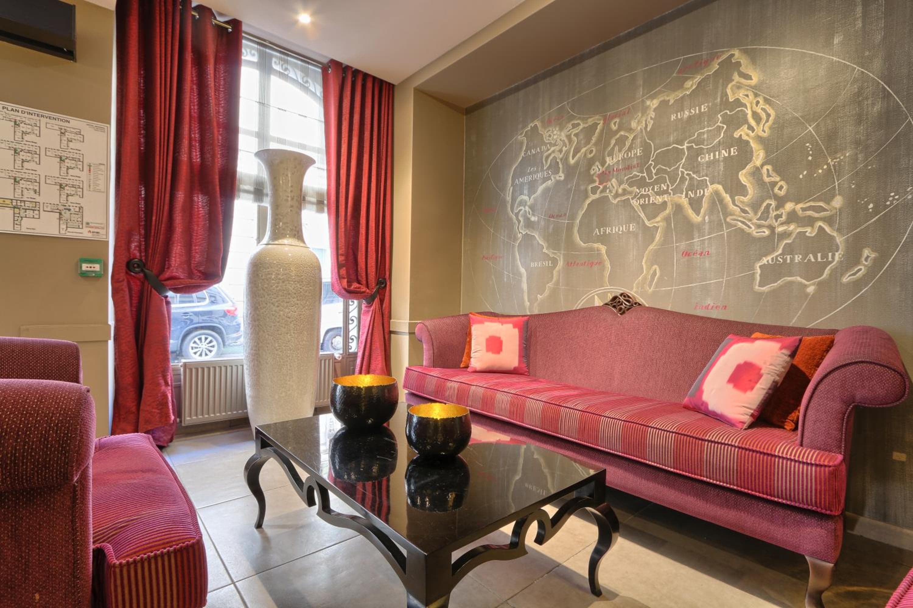 Hôtel Mondial — 5