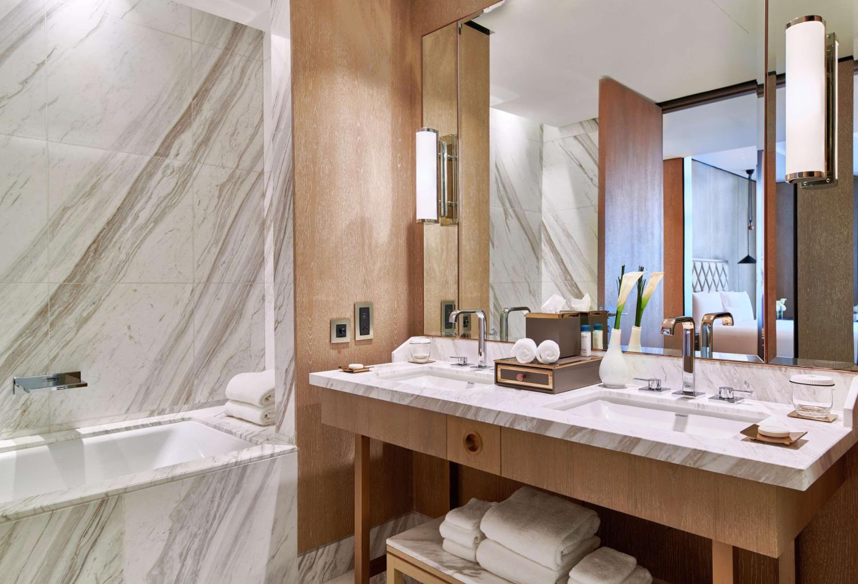 Waldorf Astoria Dubai International Financial Centre — 24