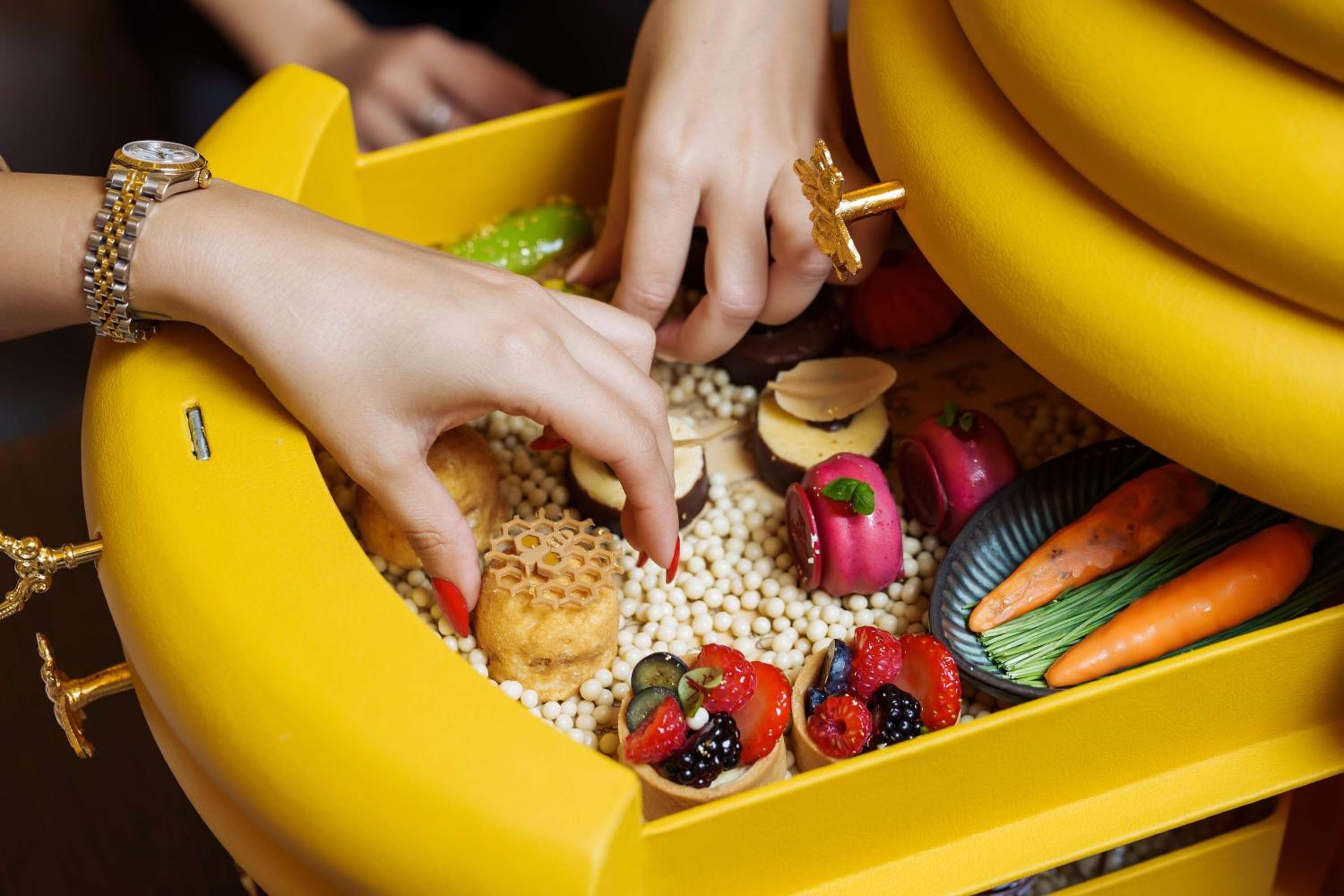 Hilton Dubai Palm Jumeirah hotel, Palm West Beach, Dubai, United Arab Emirates — photo 34