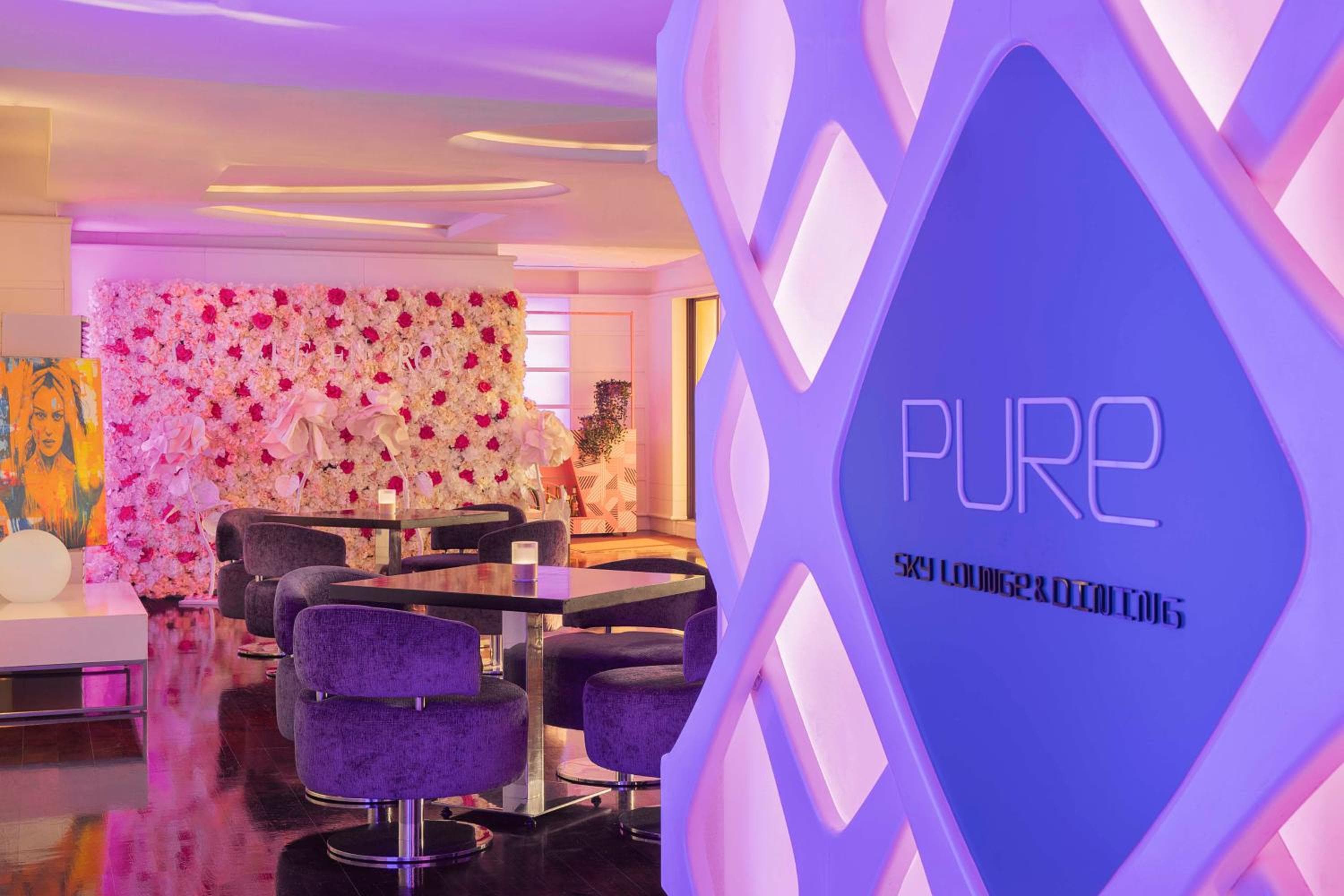 Hilton Dubai The Walk — 9