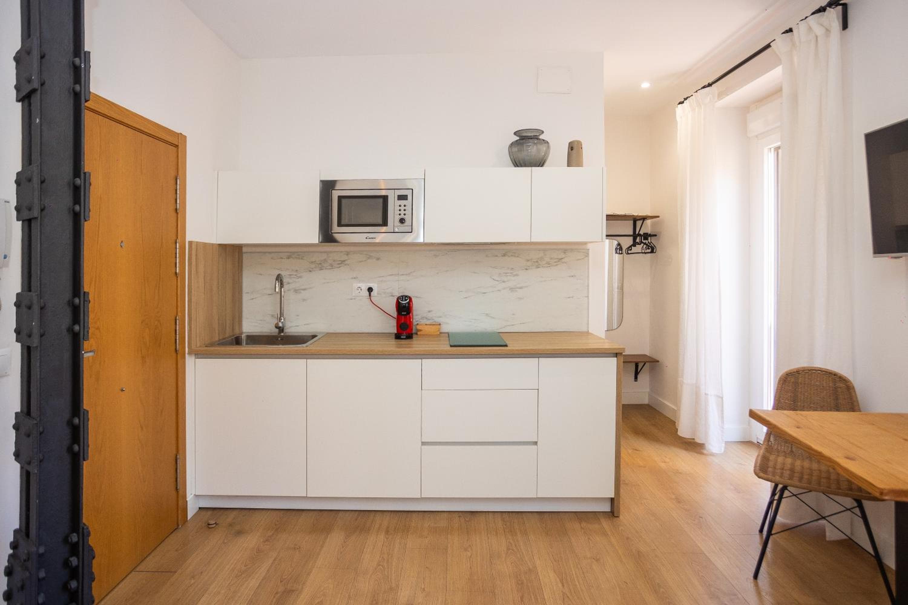 Chinitas Santos Apartments — 16