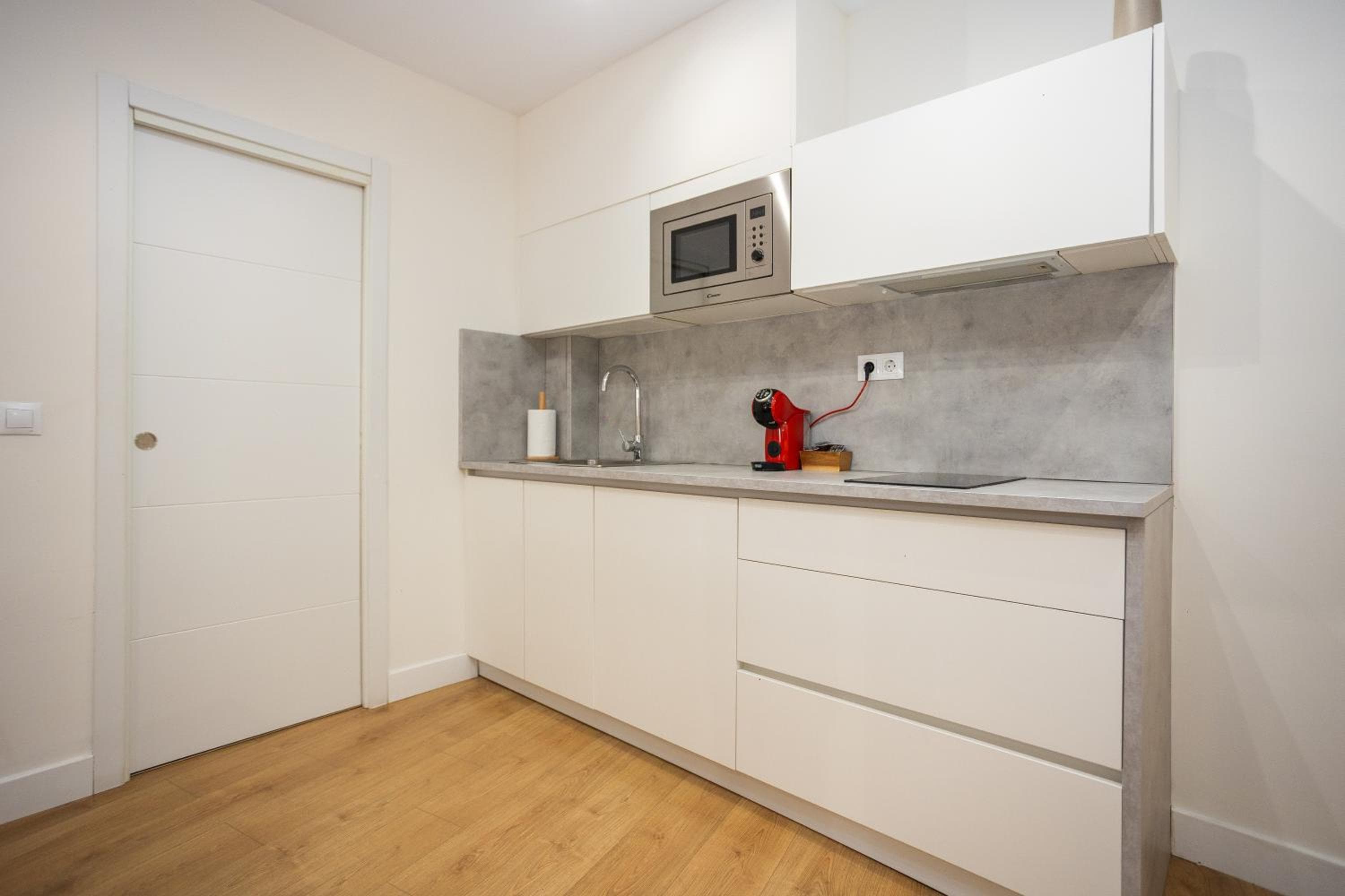 Chinitas Santos Apartments — 5