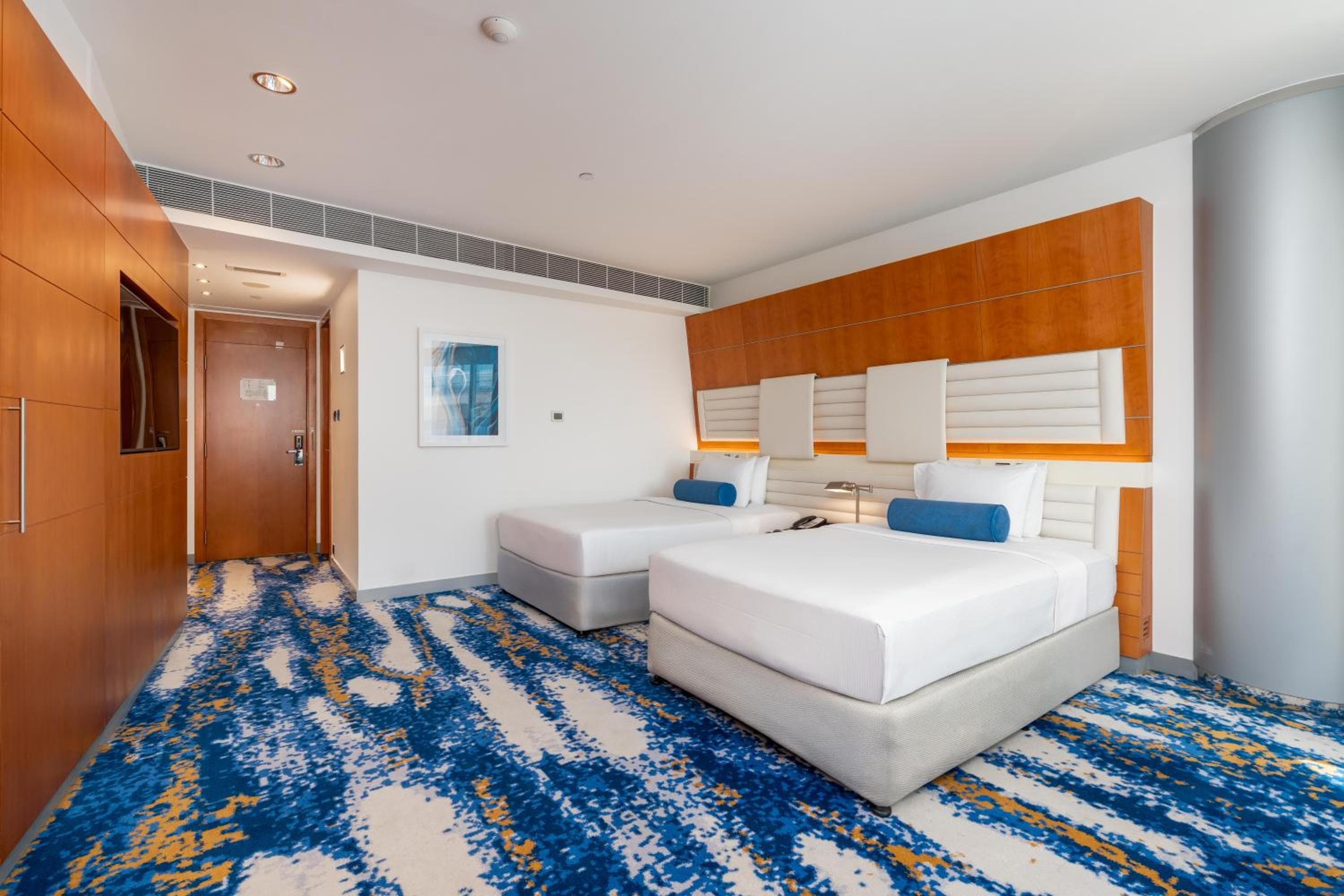 Mövenpick Dubai Creek — 24
