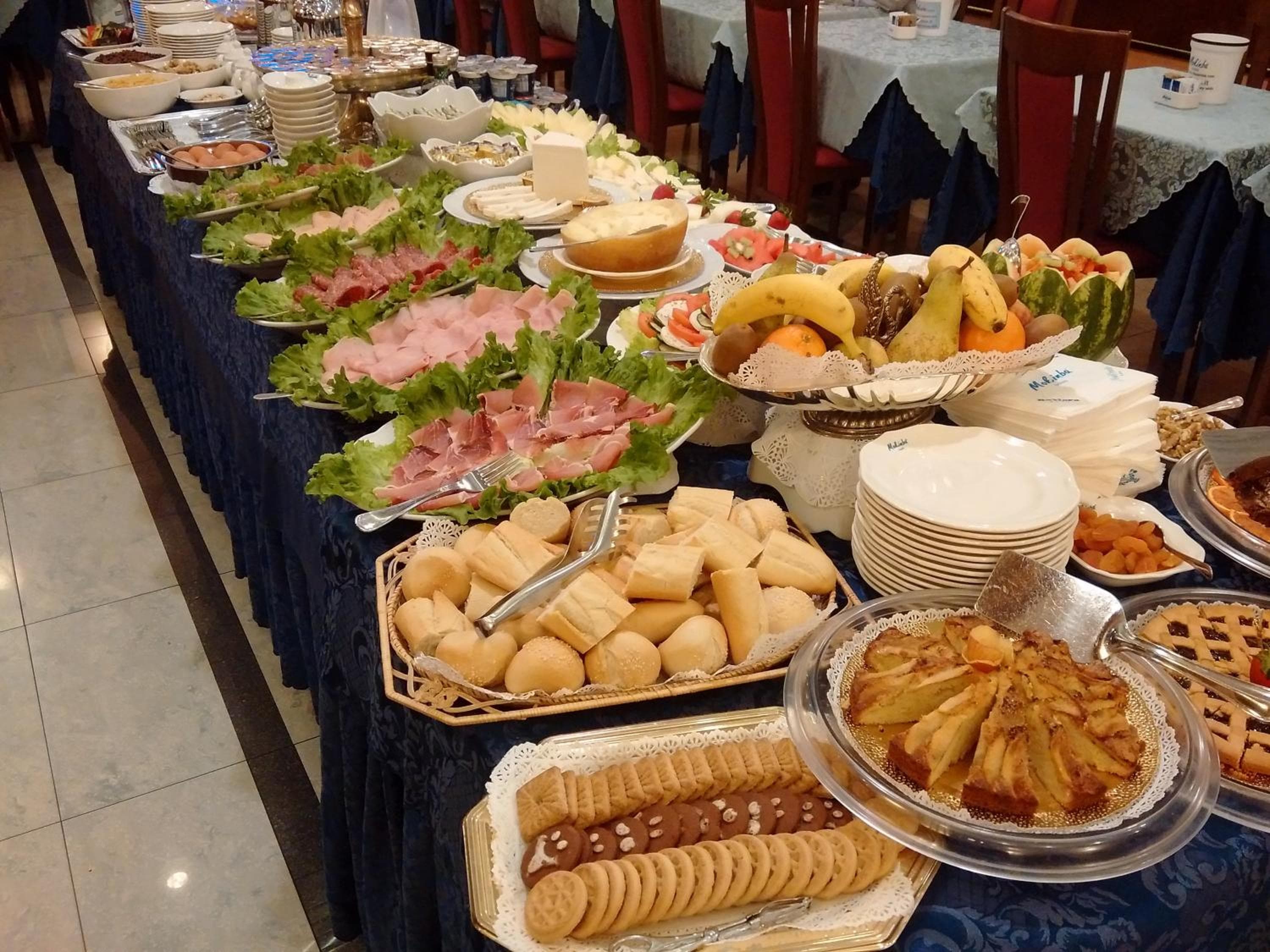 Mokinba Hotels King — 8