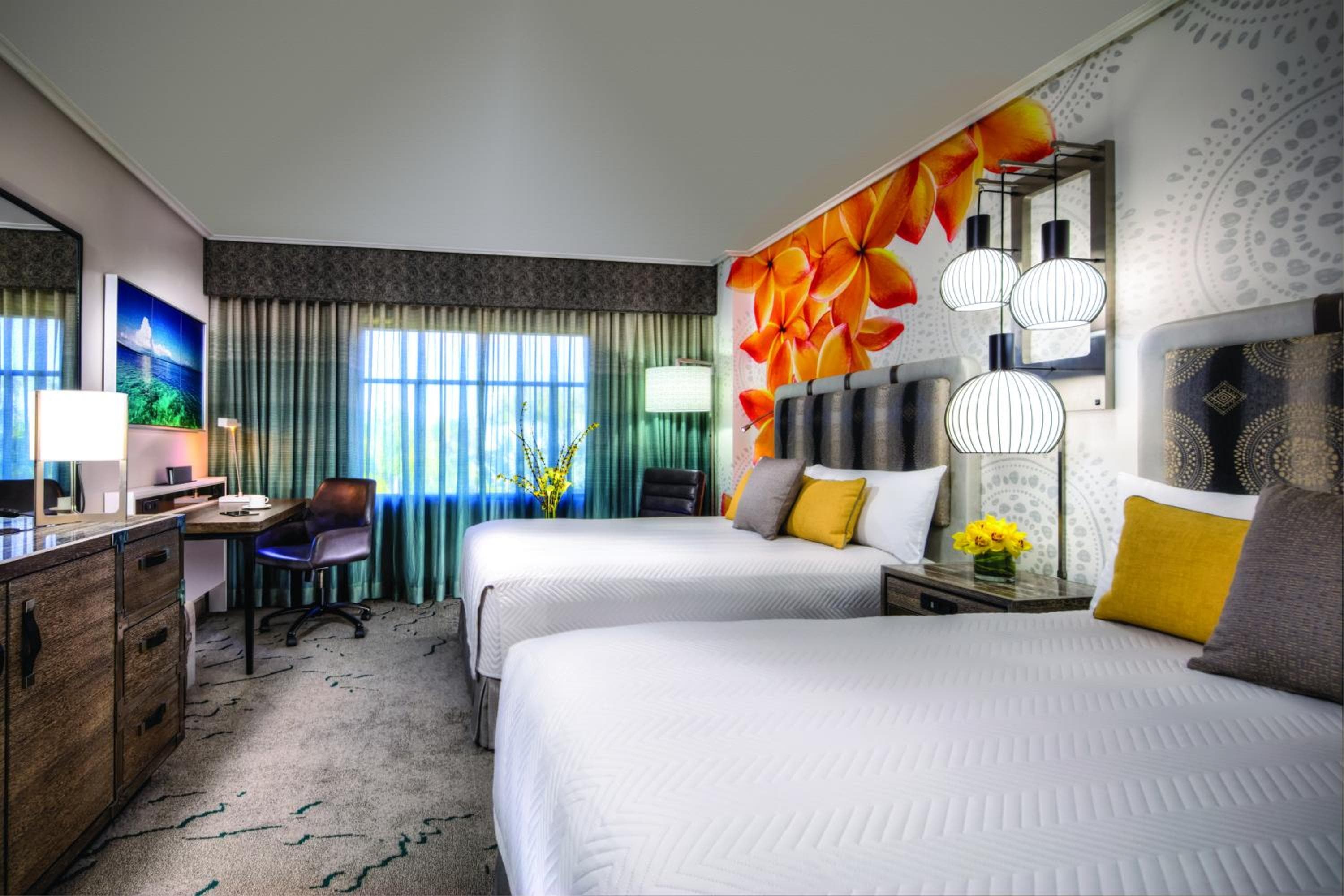 Universal's Loews Royal Pacific Resort — 11