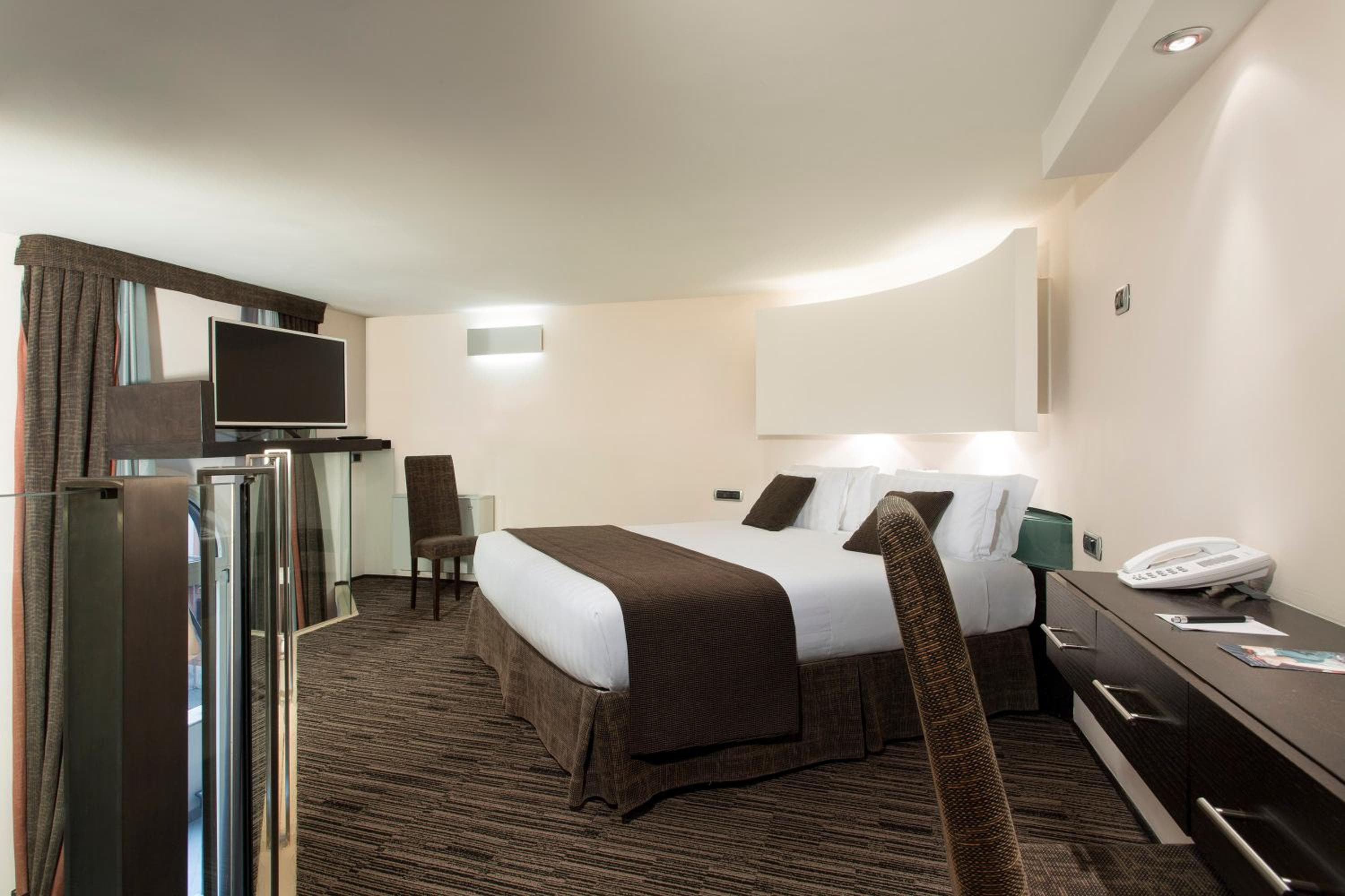 Best Western Plus Hotel Universo — 24