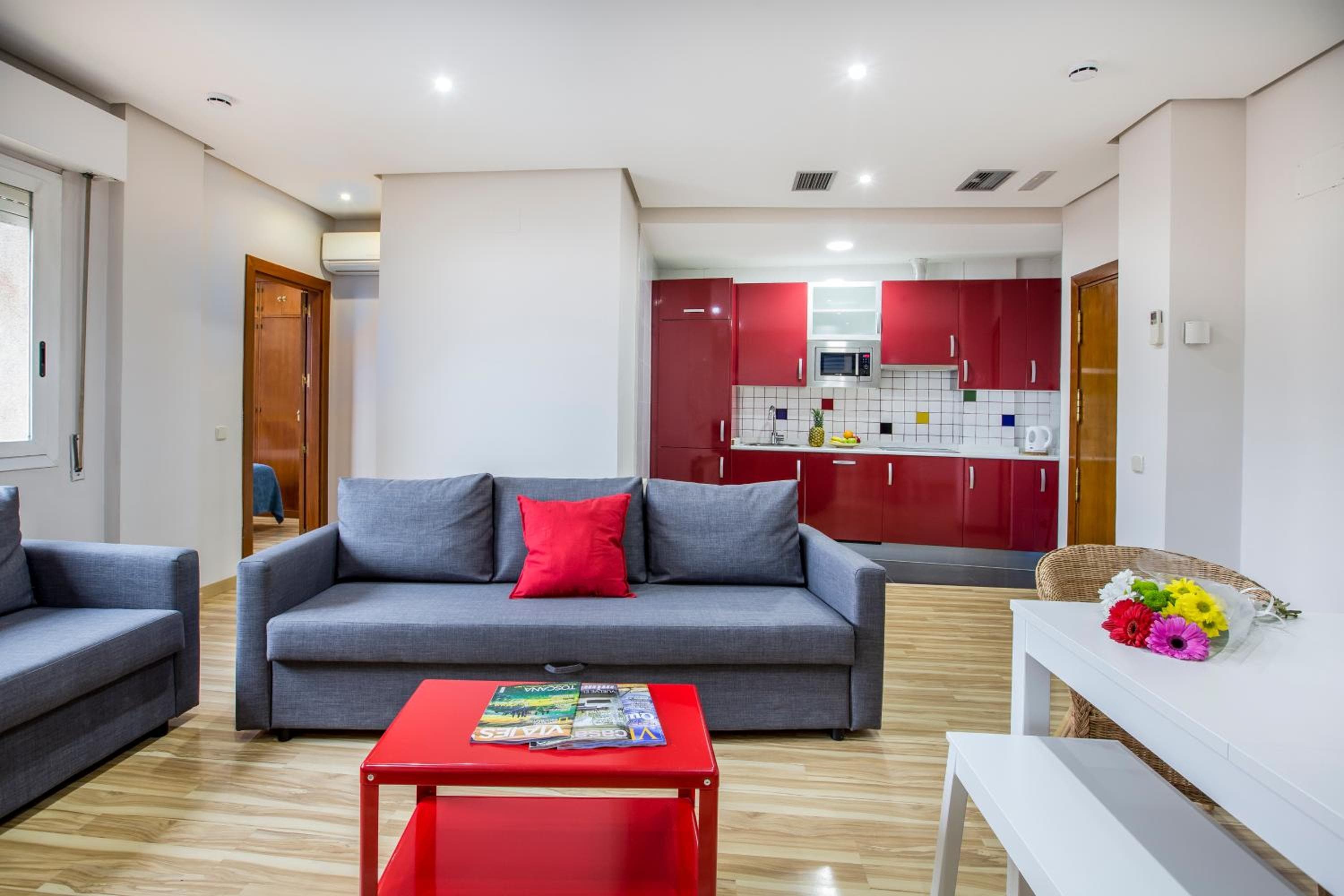 Mola Suites — 10