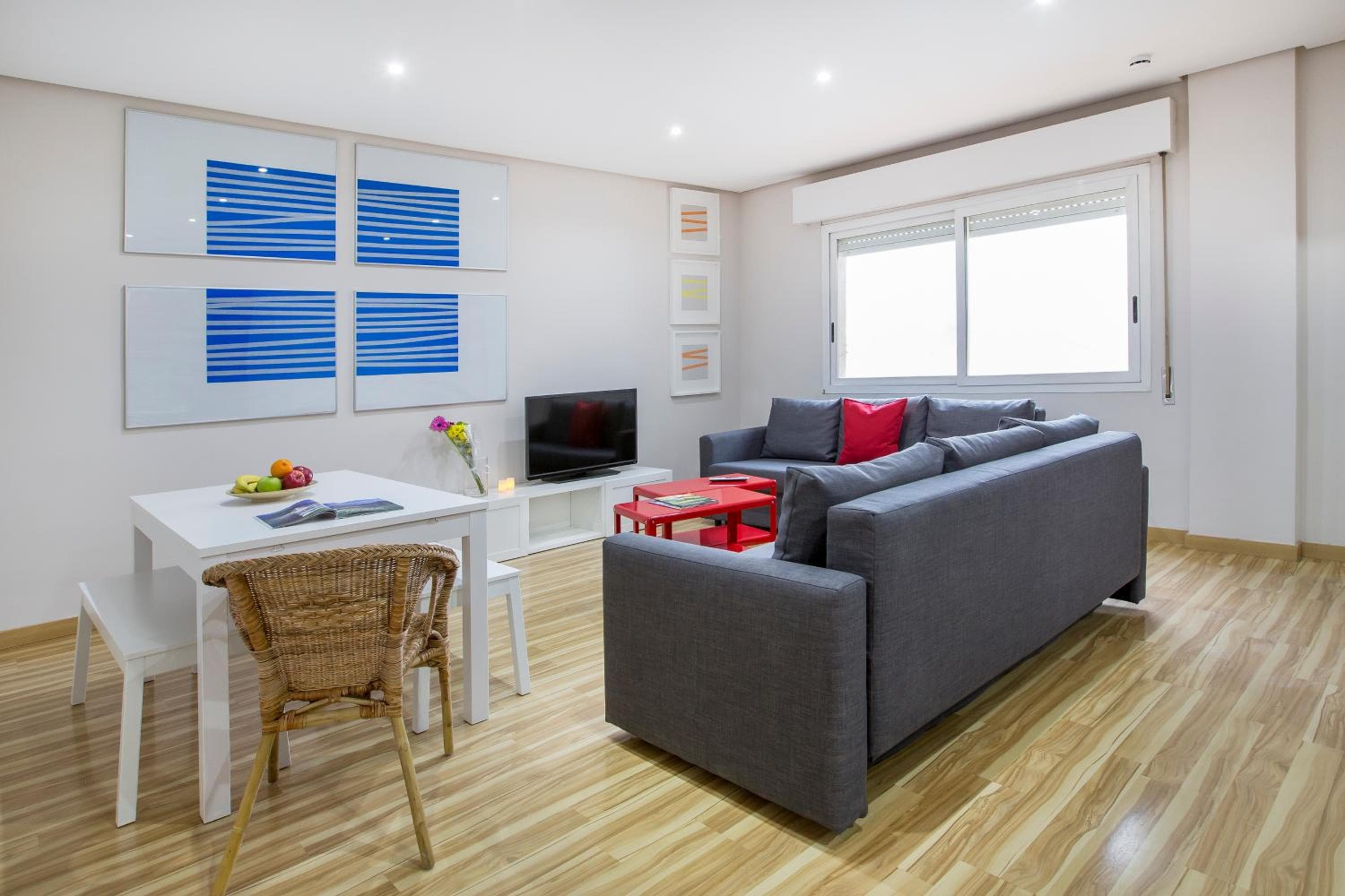 Mola Suites — 12