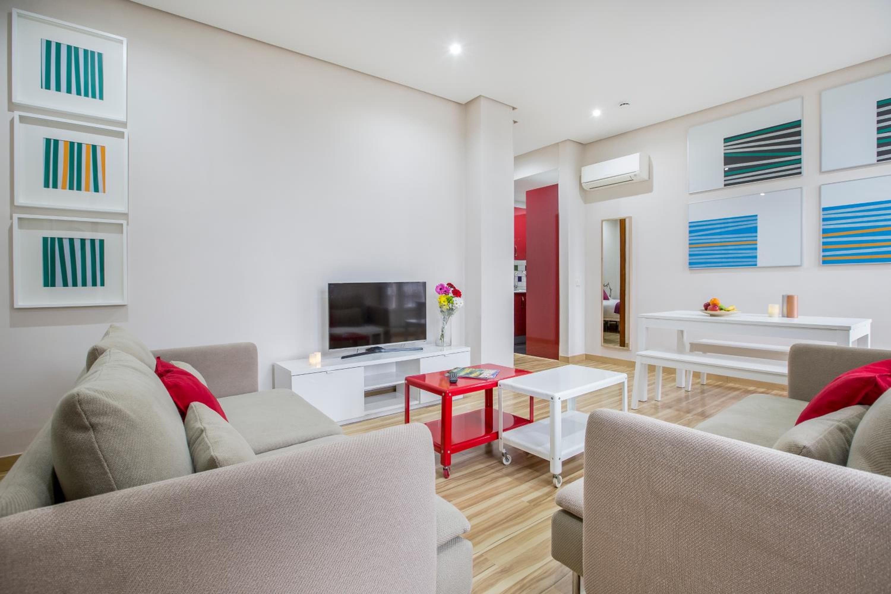 Mola Suites — 15