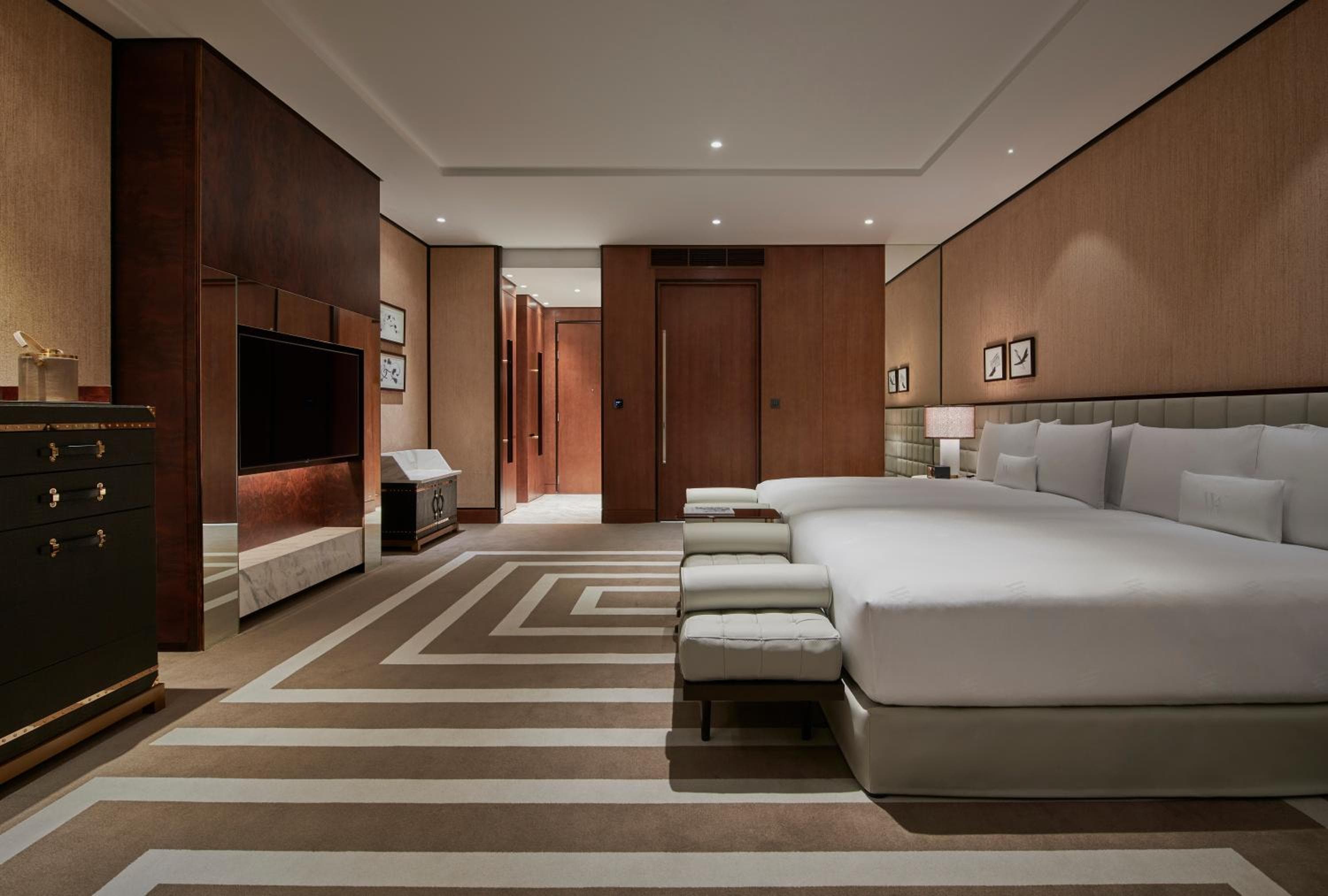 Waldorf Astoria Dubai International Financial Centre — 25