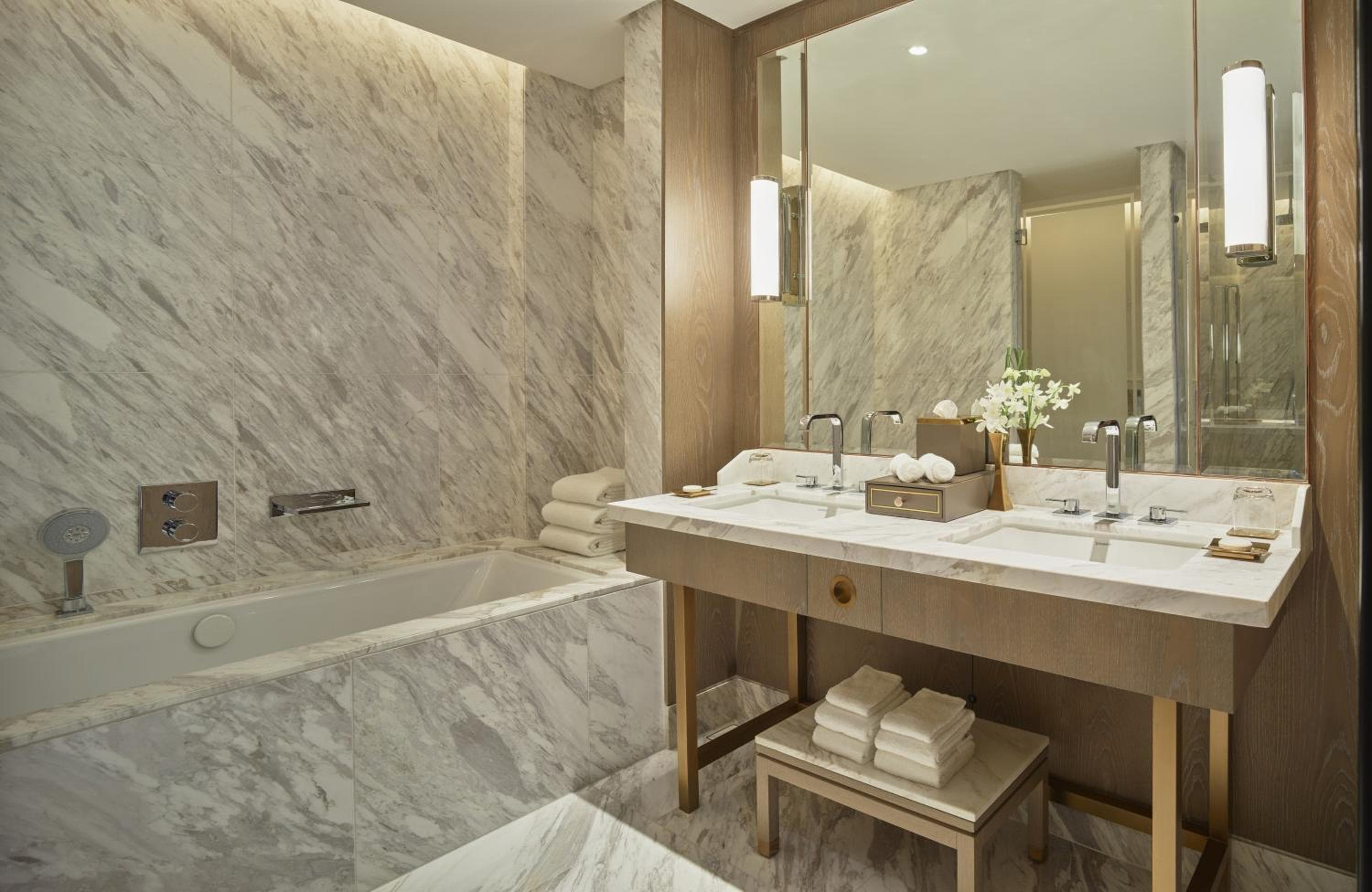 Waldorf Astoria Dubai International Financial Centre — 20