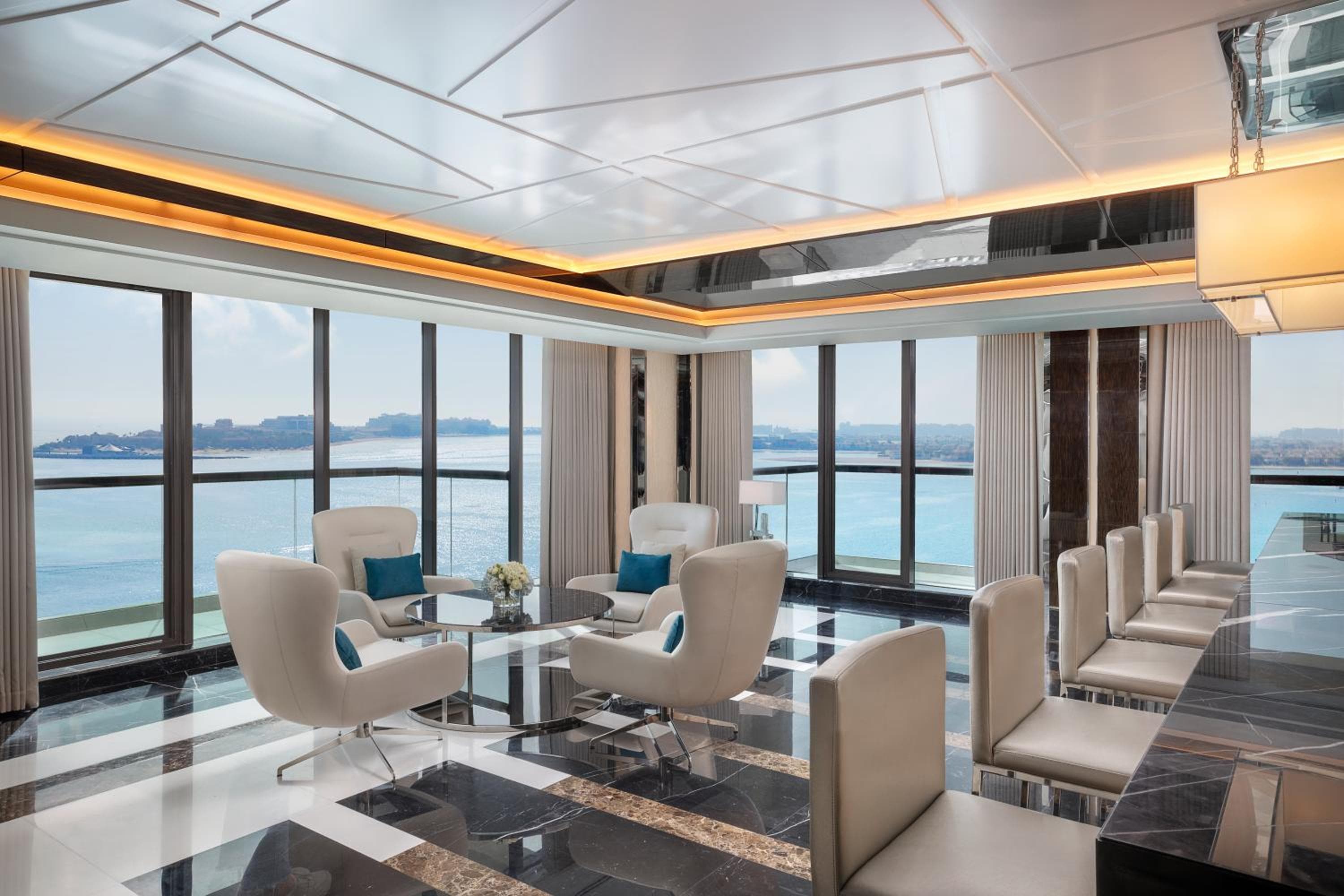 Hilton Dubai Palm Jumeirah hotel, Palm West Beach, Dubai, United Arab Emirates — photo 129