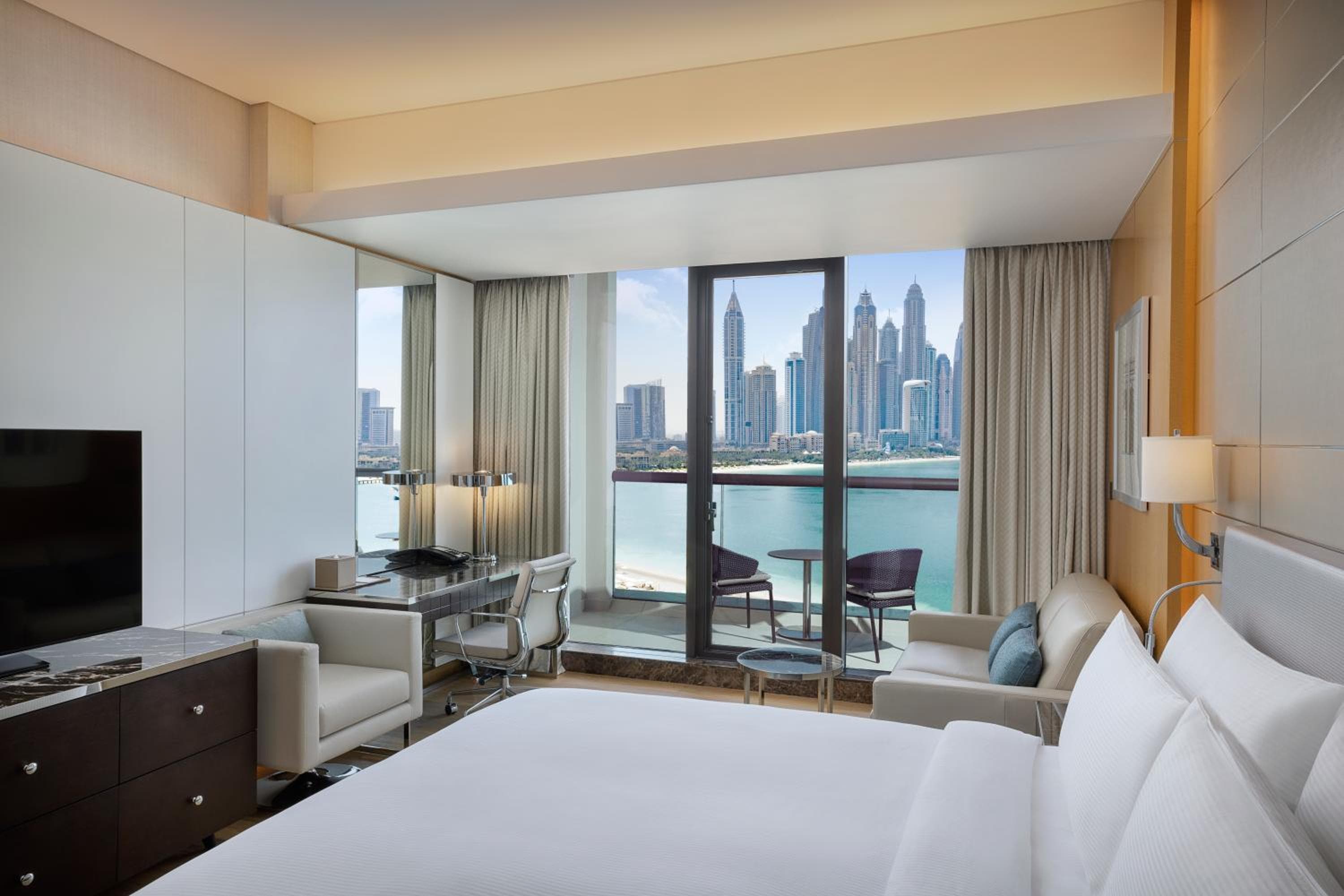 Hilton Dubai Palm Jumeirah hotel, Palm West Beach, Dubai, United Arab Emirates — photo 132
