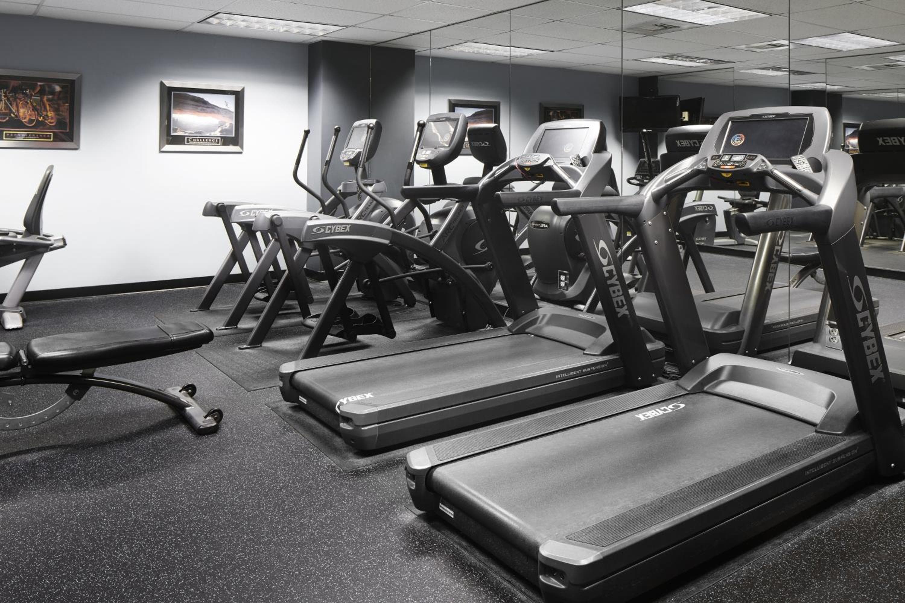 Club Quarters Hotel Embarcadero, San Francisco hotel, 424 Clay Street, San Francisco, United States — photo 3