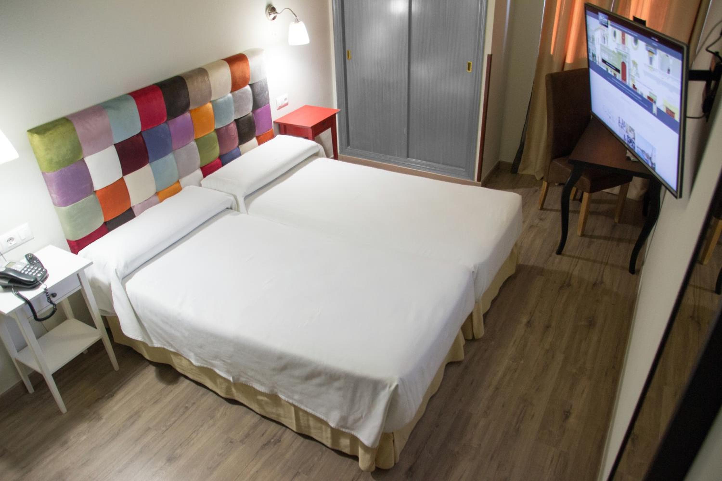 Hotel Sercotel Doña Carmela — 5