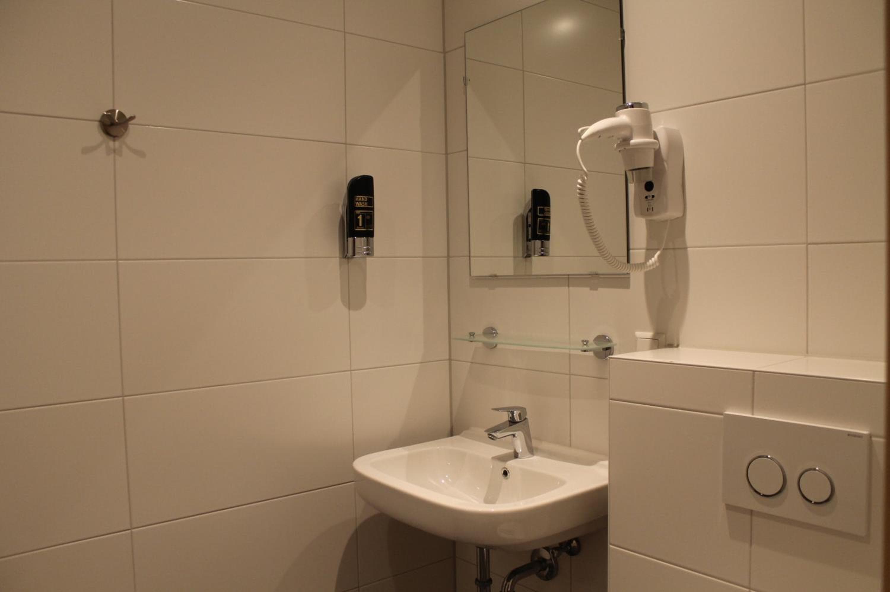 Aston City Hotel — 23