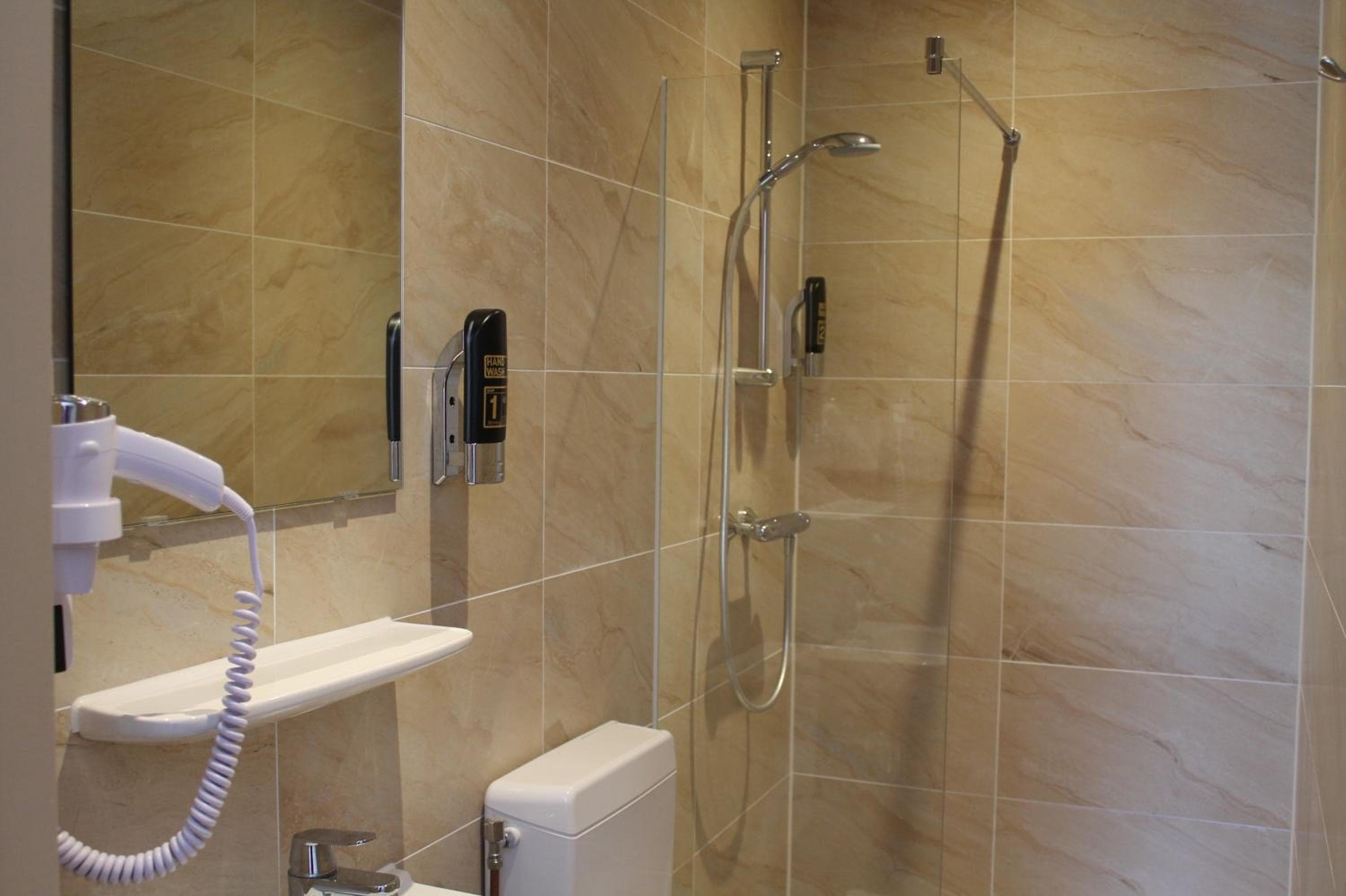 Aston City Hotel — 24