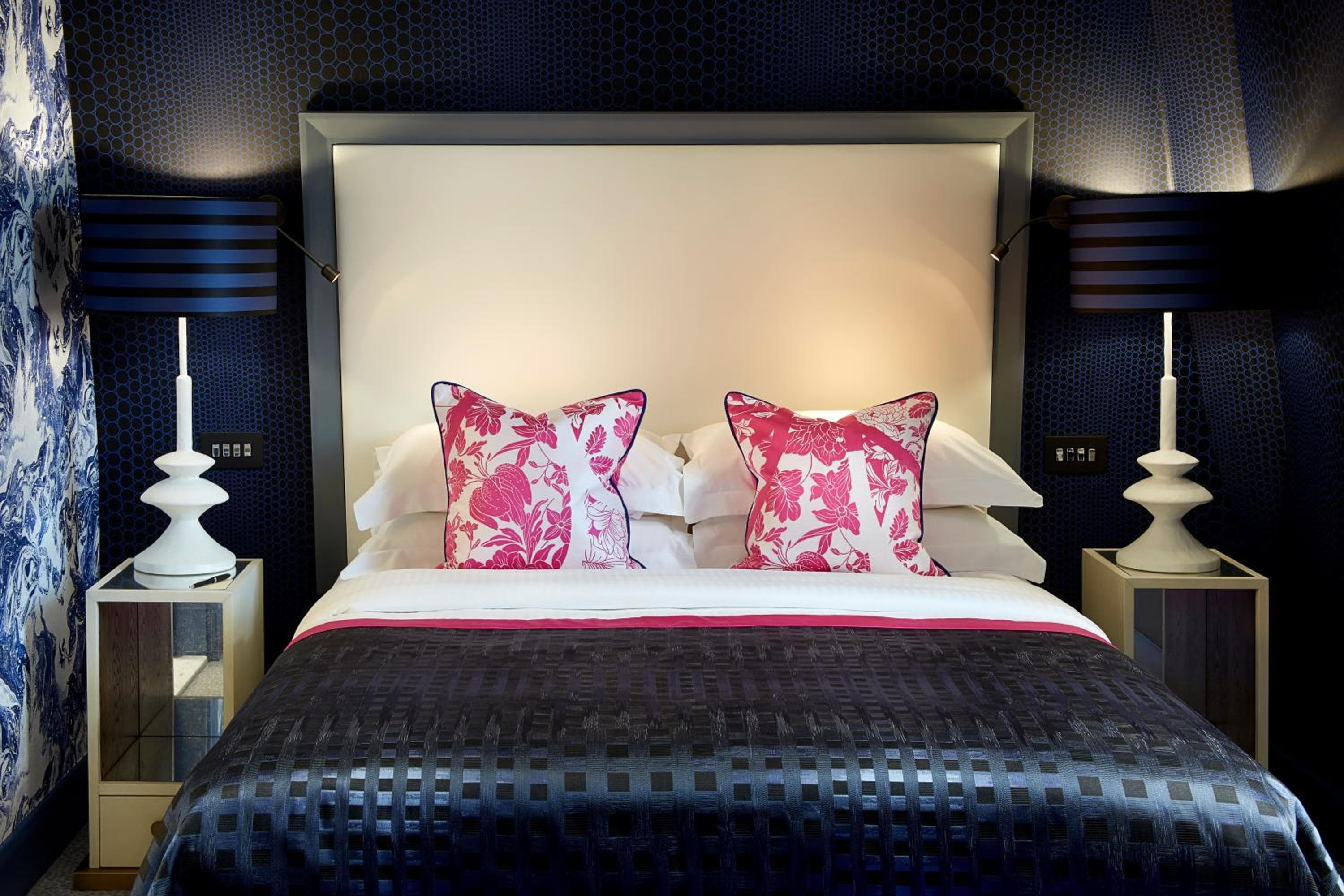 The Mandeville Hotel — 13