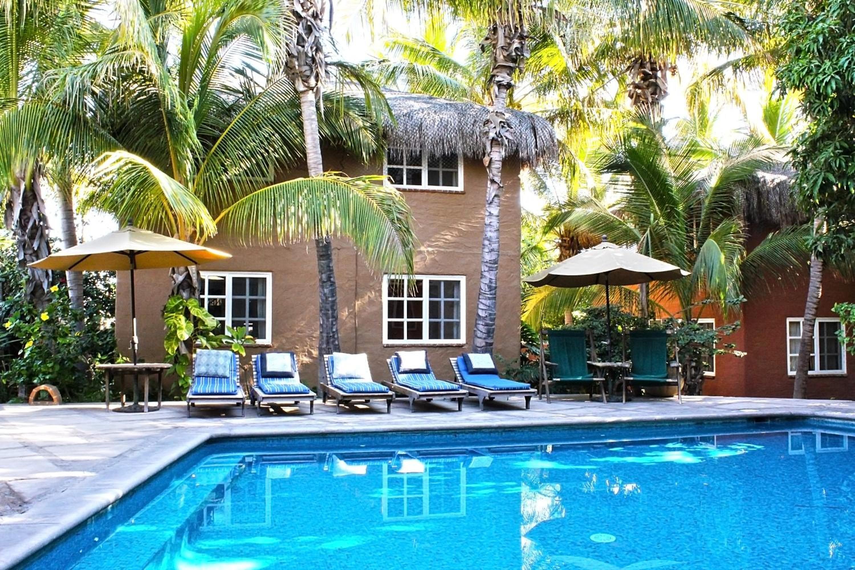 The Bungalows Hotel — 6