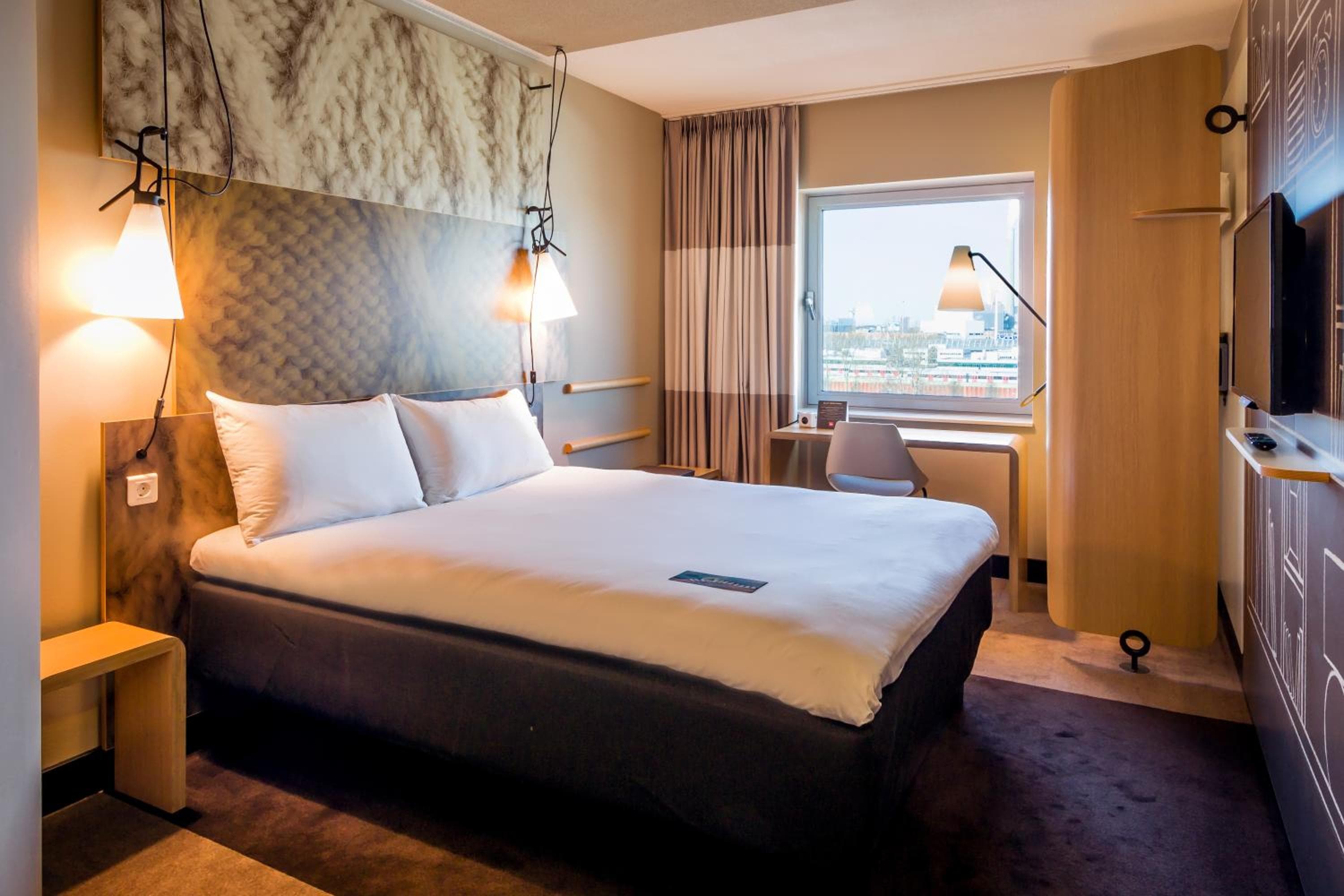 ibis Amsterdam City West — 9