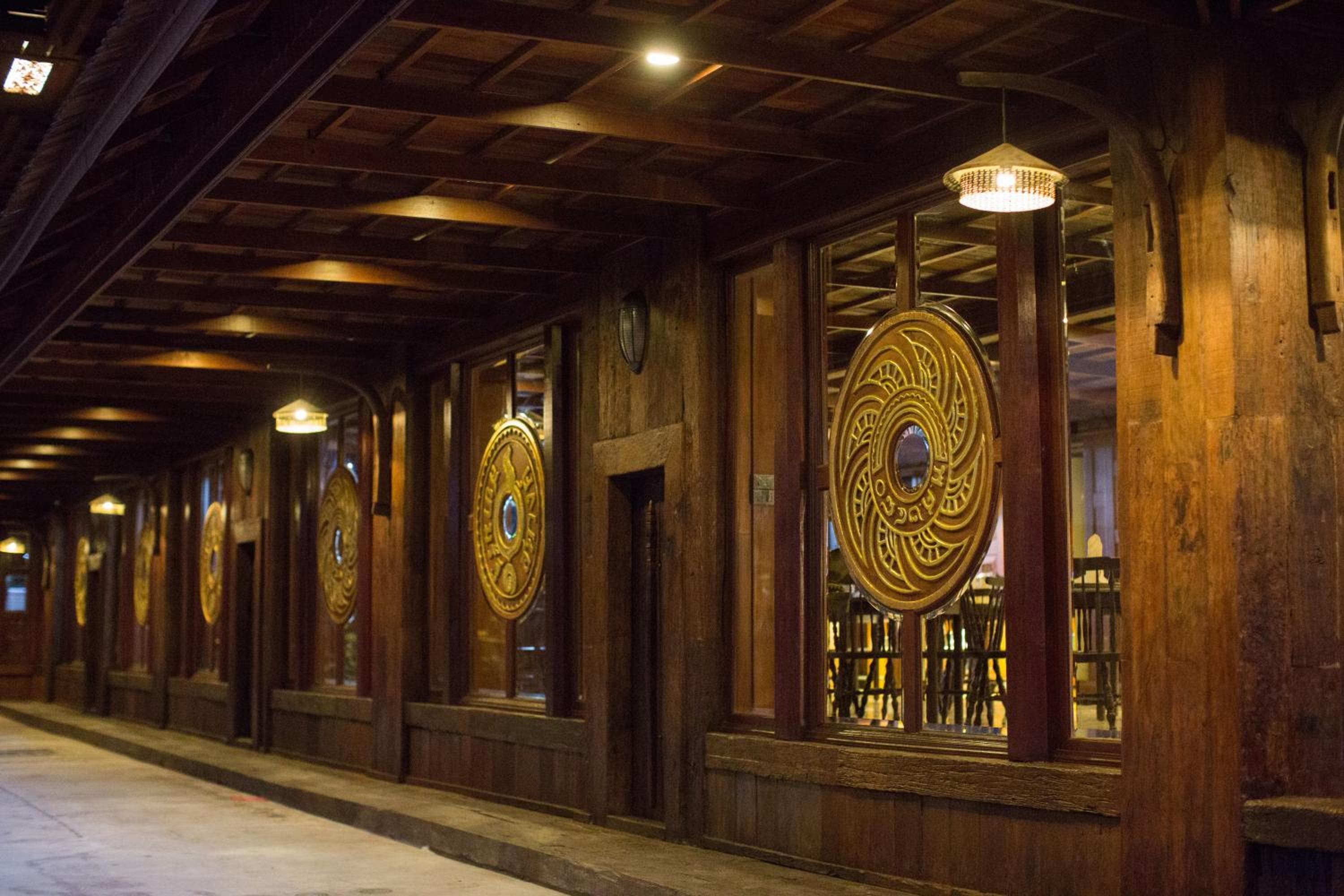 True Siam Rangnam Hotel — 11