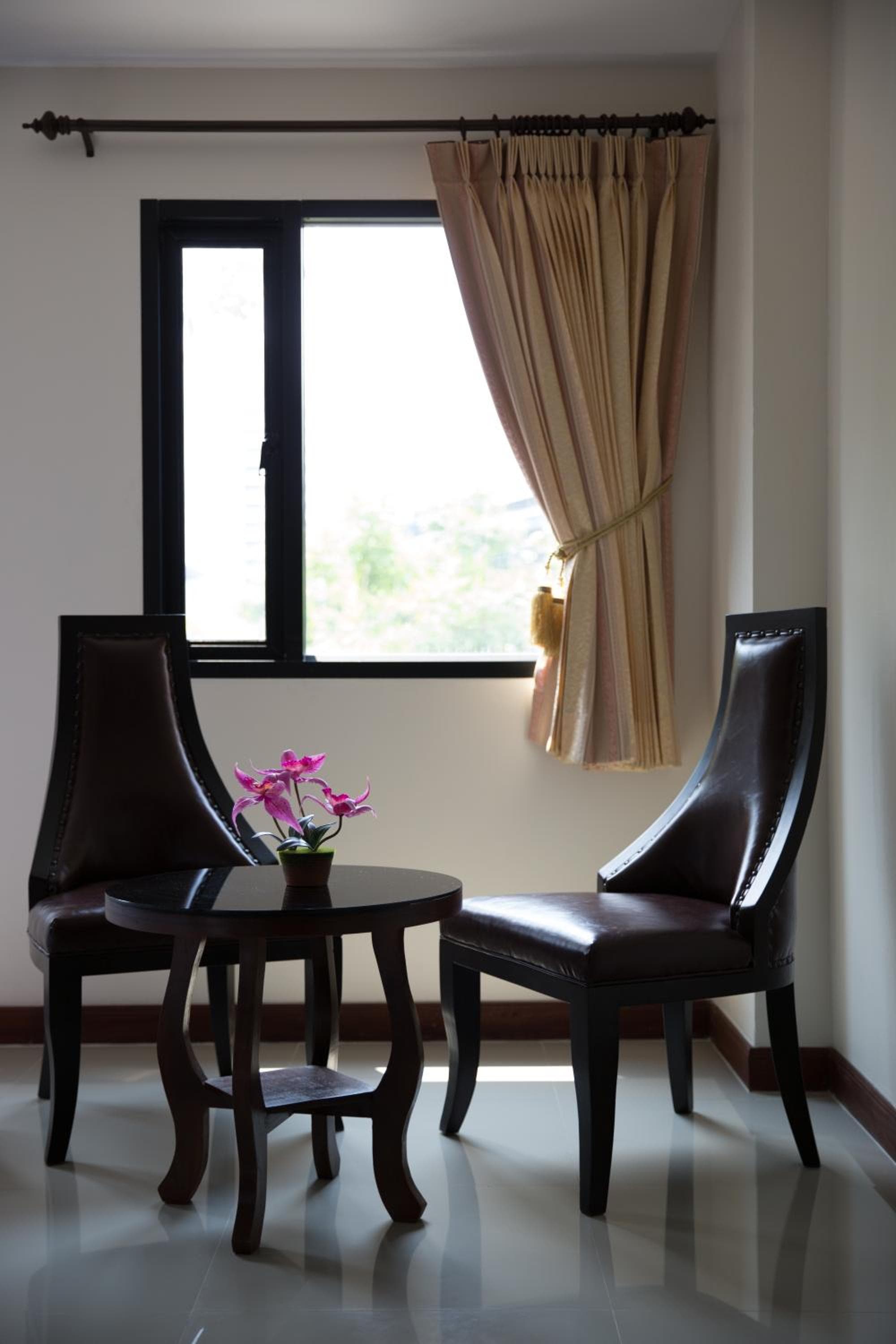 True Siam Rangnam Hotel — 28