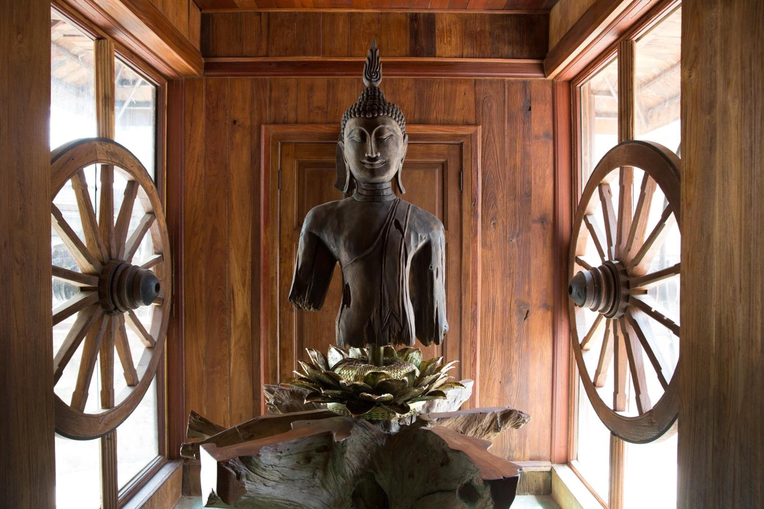True Siam Rangnam Hotel — 26