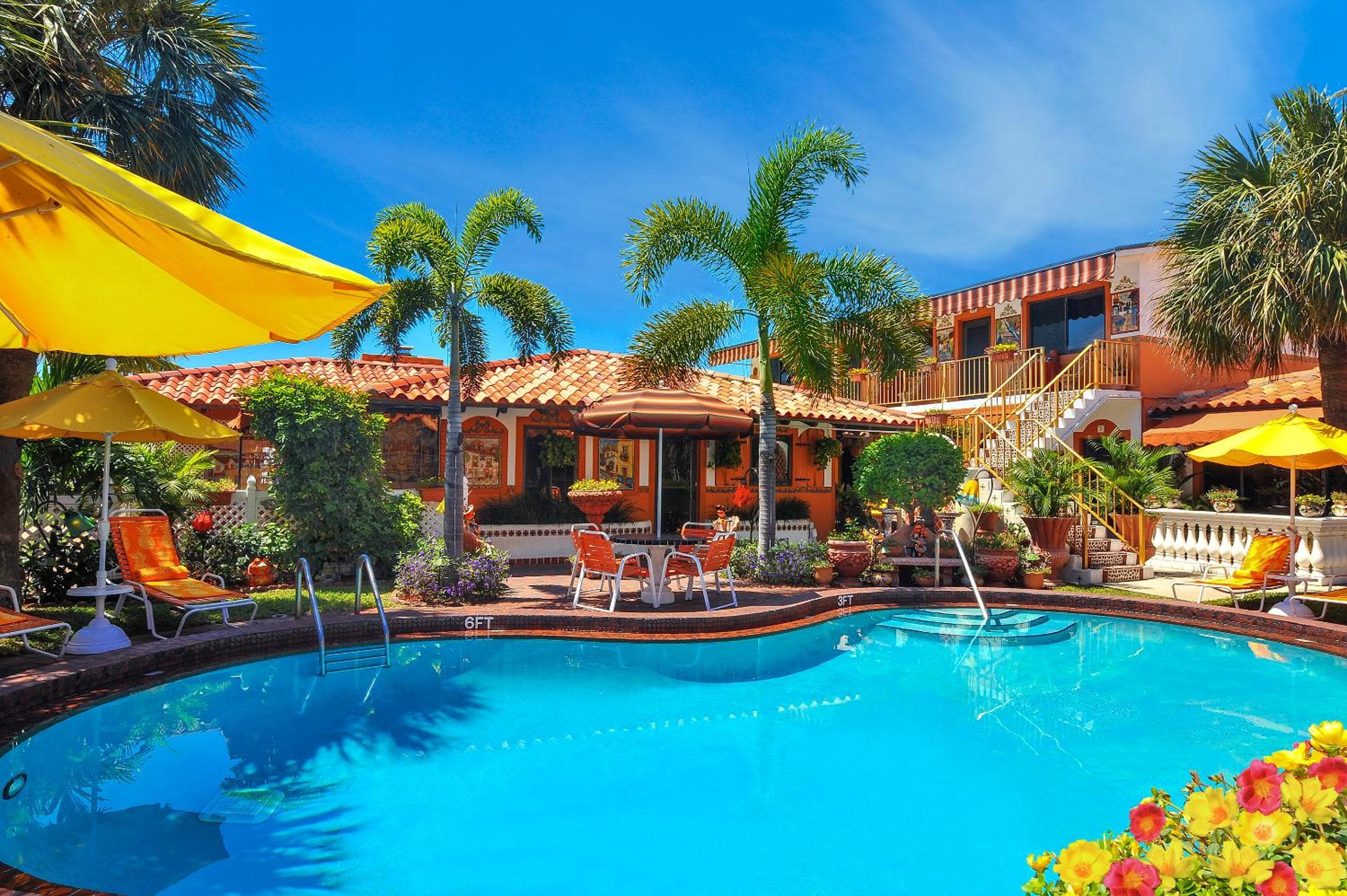 Patio de los mares azules — 29