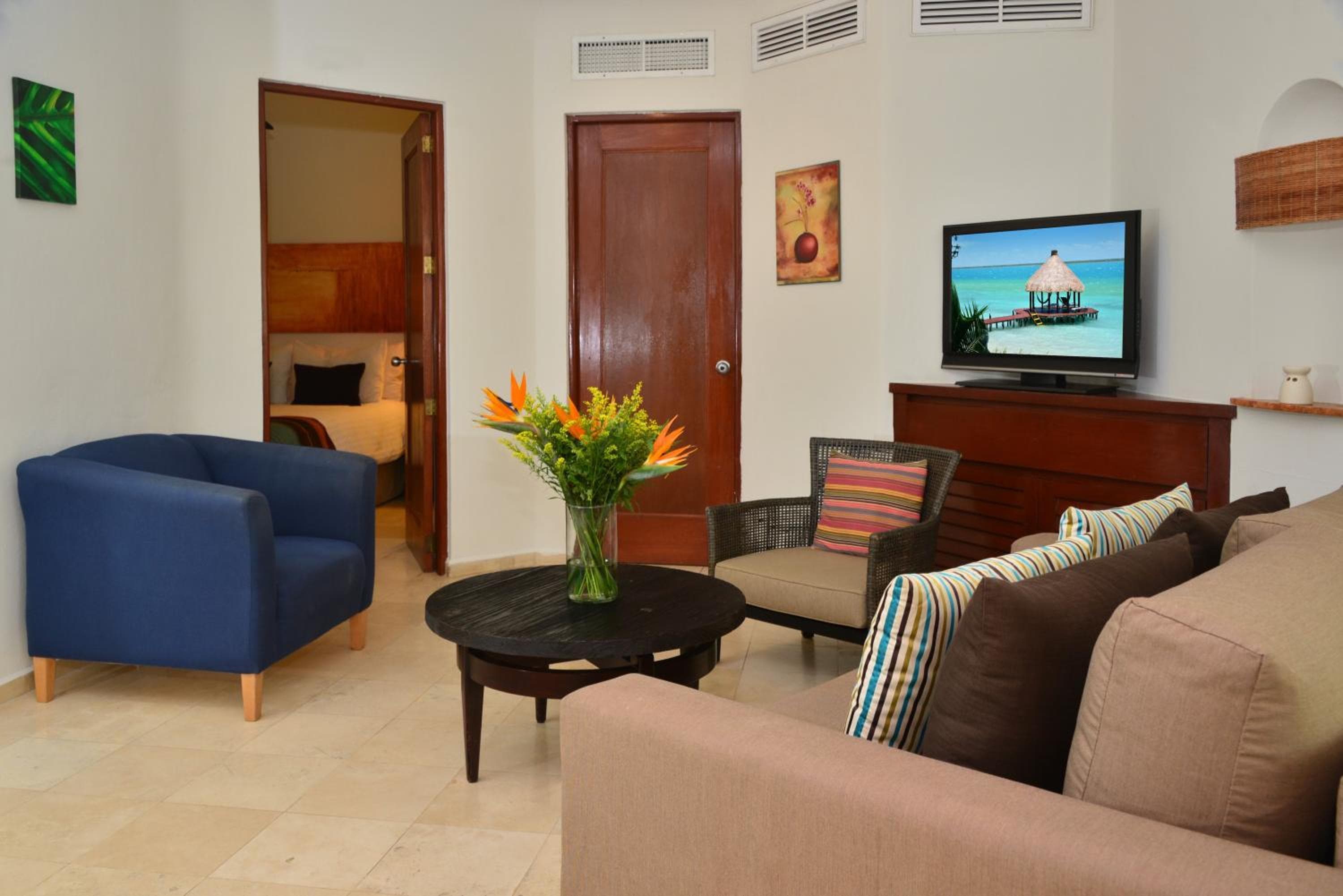 Playa Palms Beach Hotel — 3