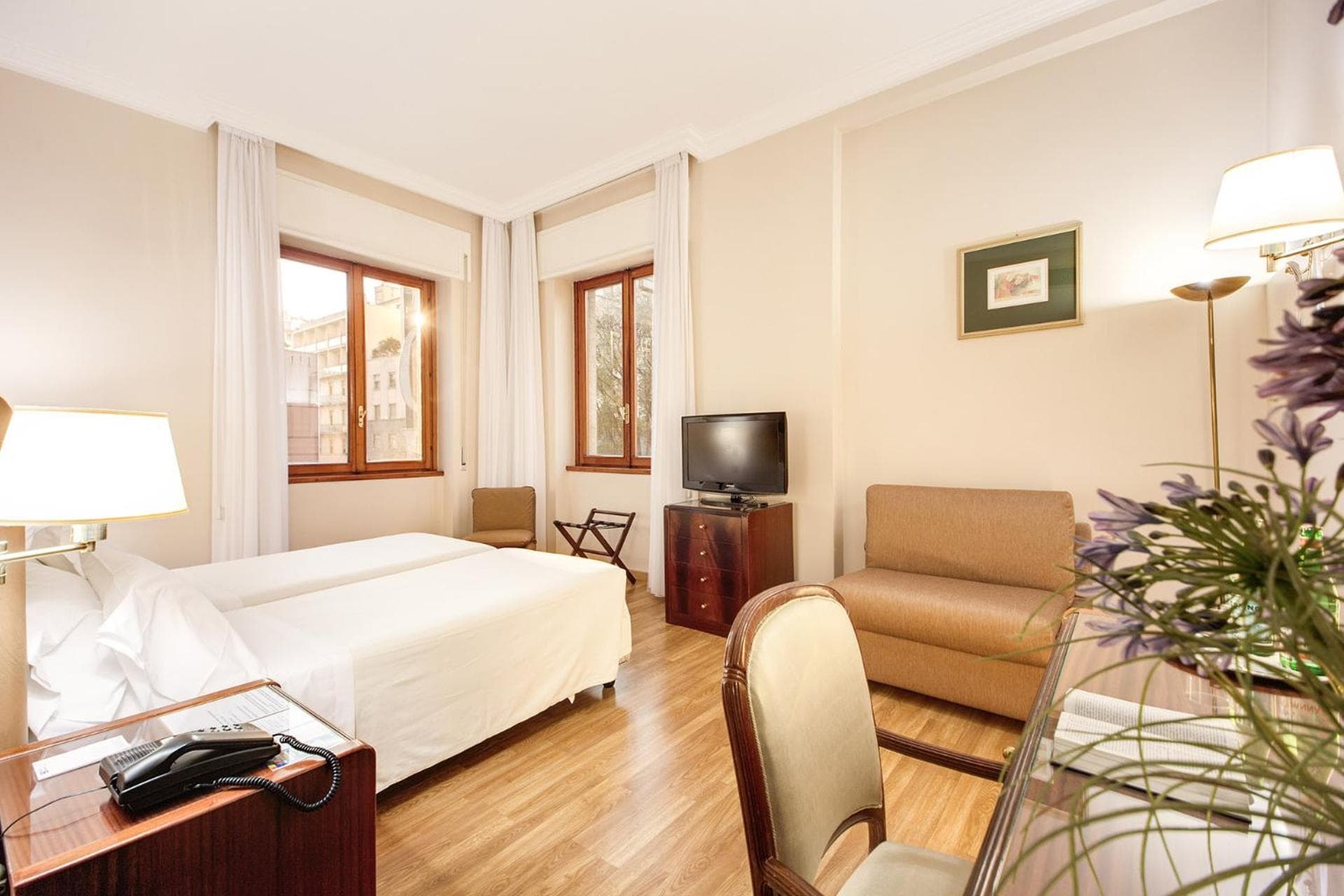 Hotel Bristol — 11