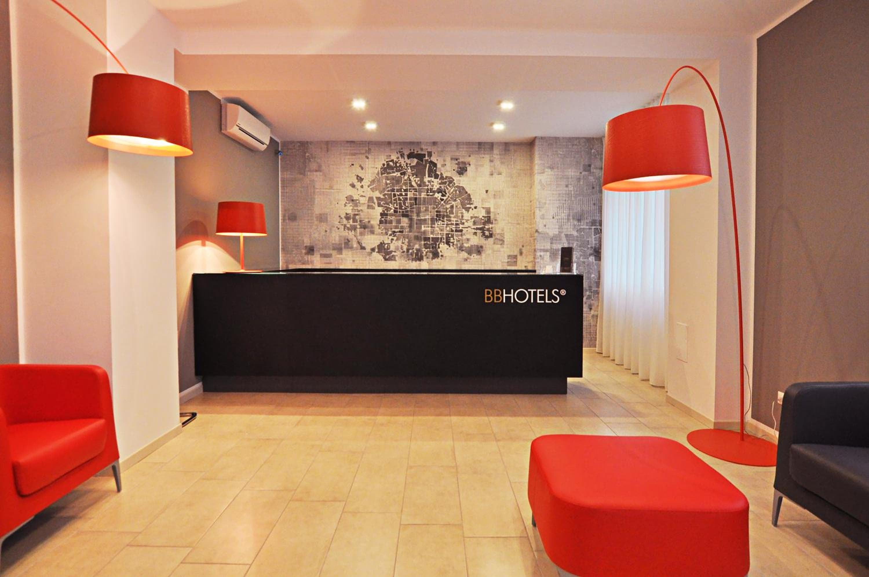 BB Hotels Aparthotel Visconti — 2