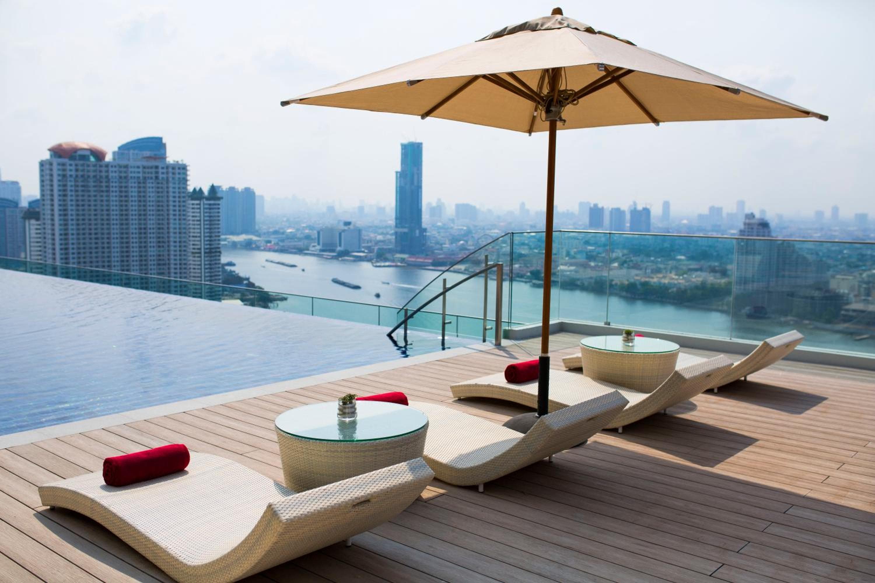 Avani Plus Riverside Bangkok Hotel — 6
