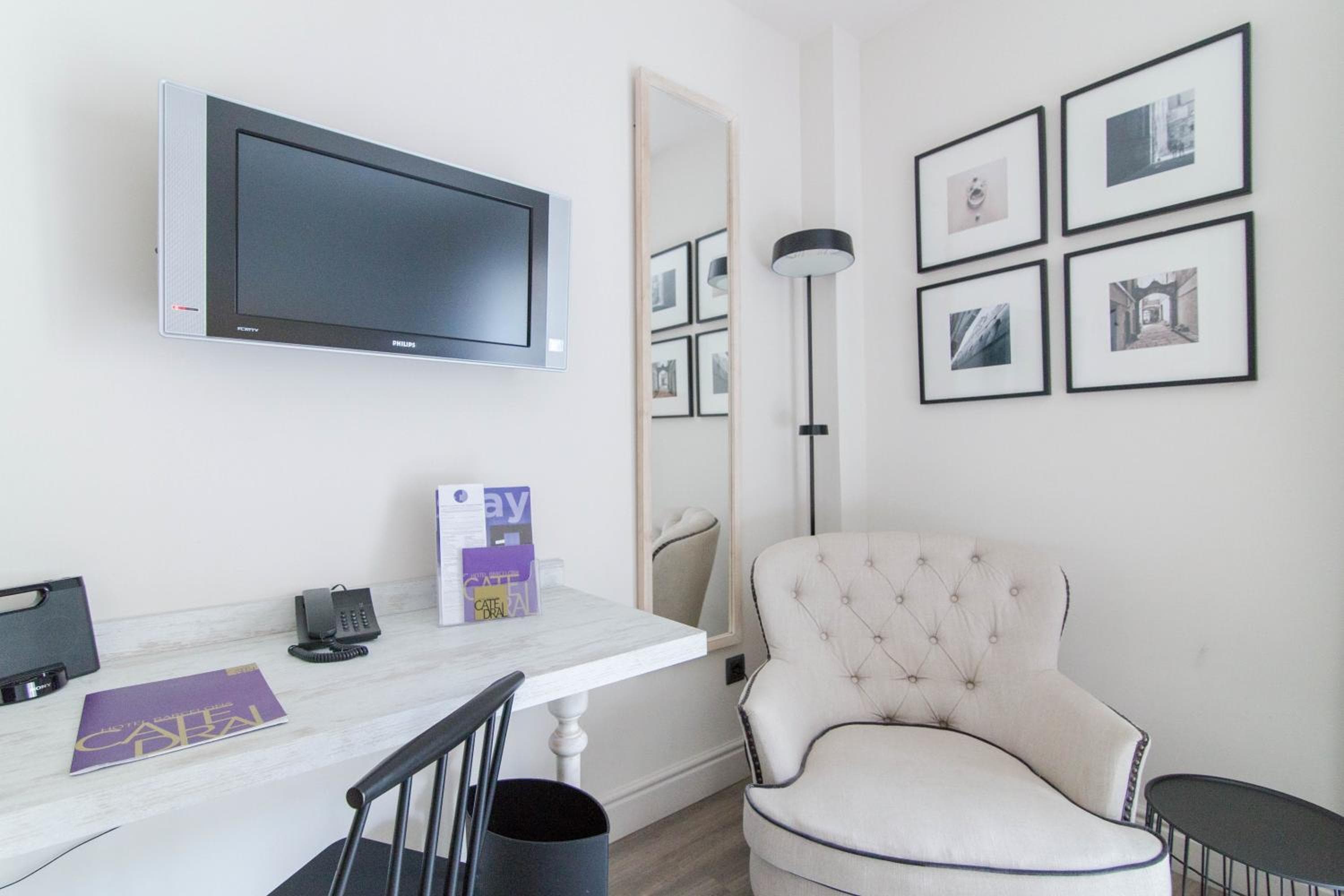 Hotel Barcelona Catedral 4 Sup — 14