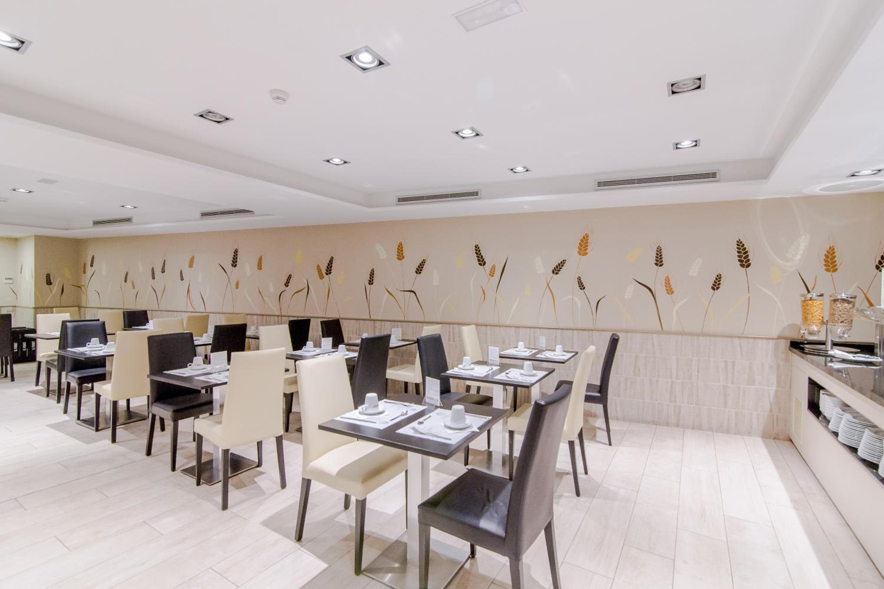 Hotel Santa Marta — 12