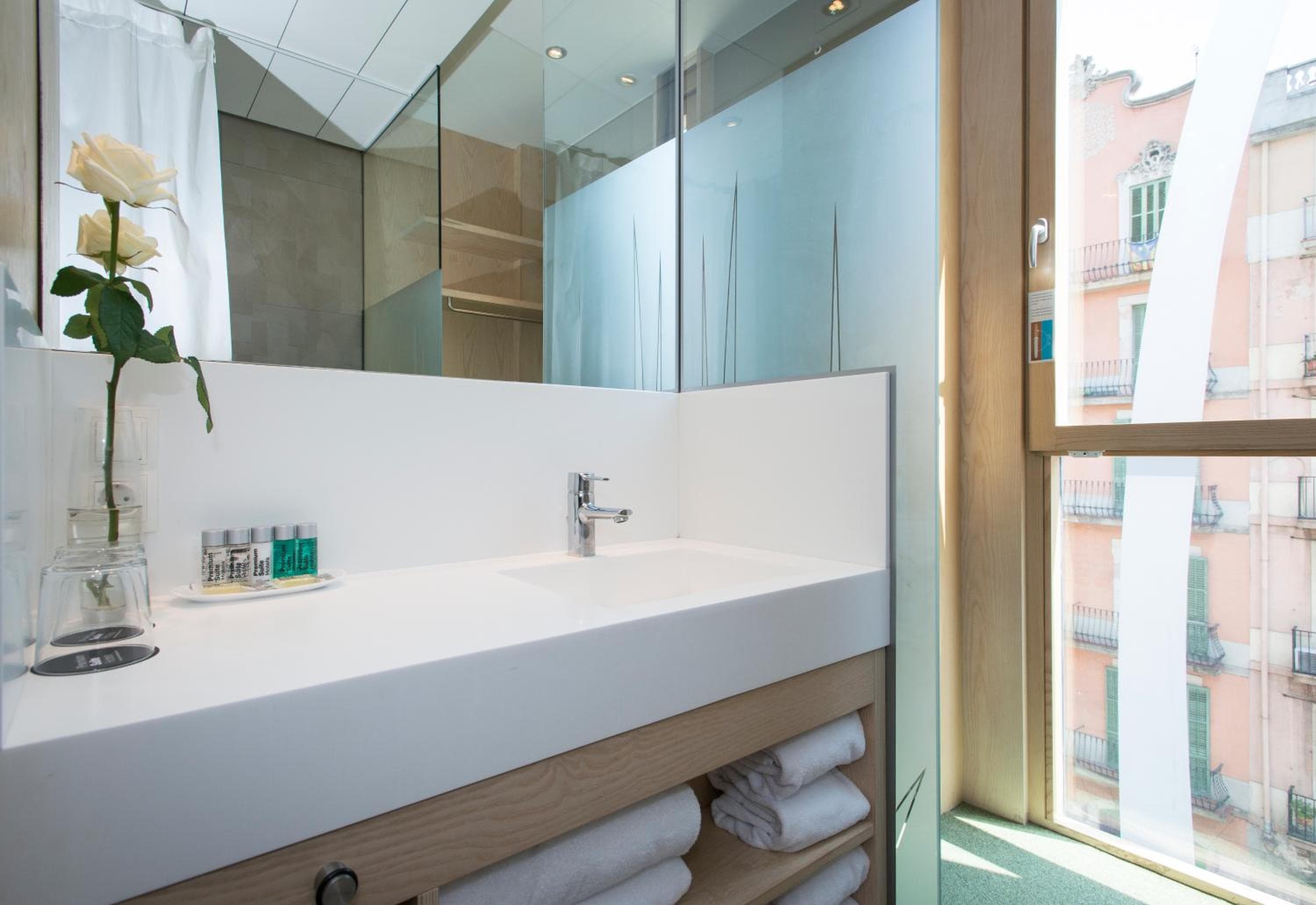 Ako Suite Hotel — 2