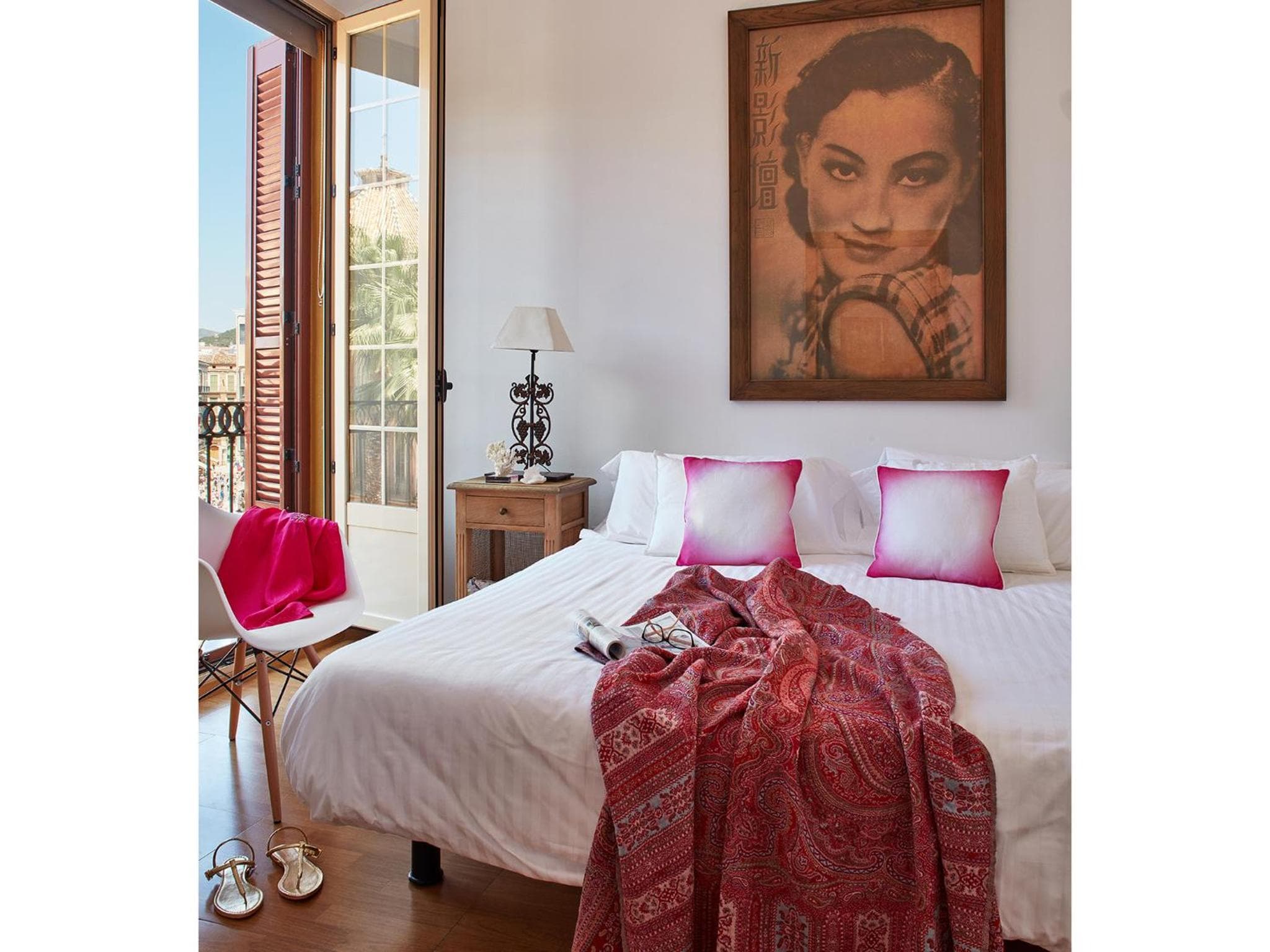 Lodgingmalaga Plaza Constitucion — 26