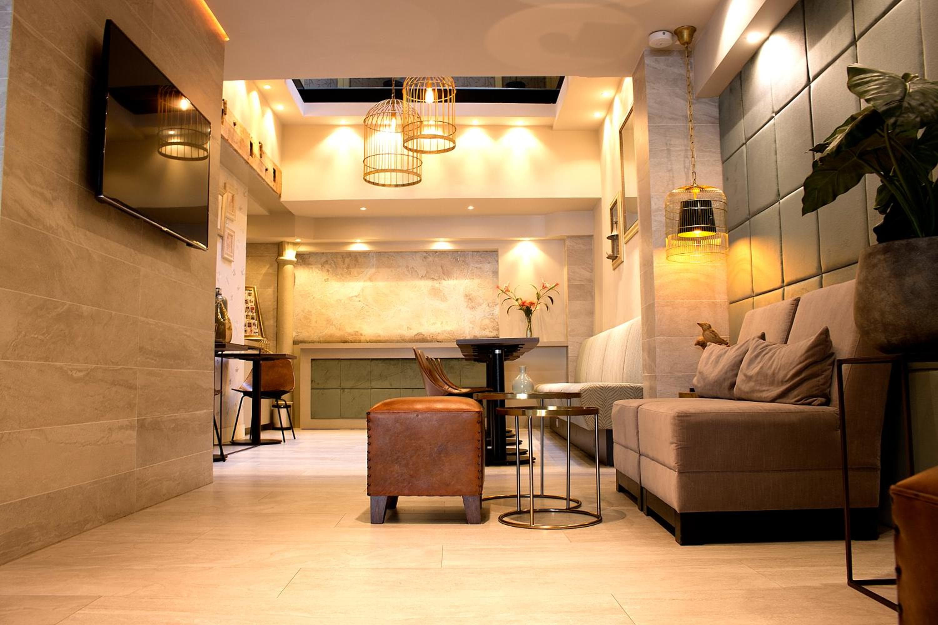 Hotel The Bird — 8