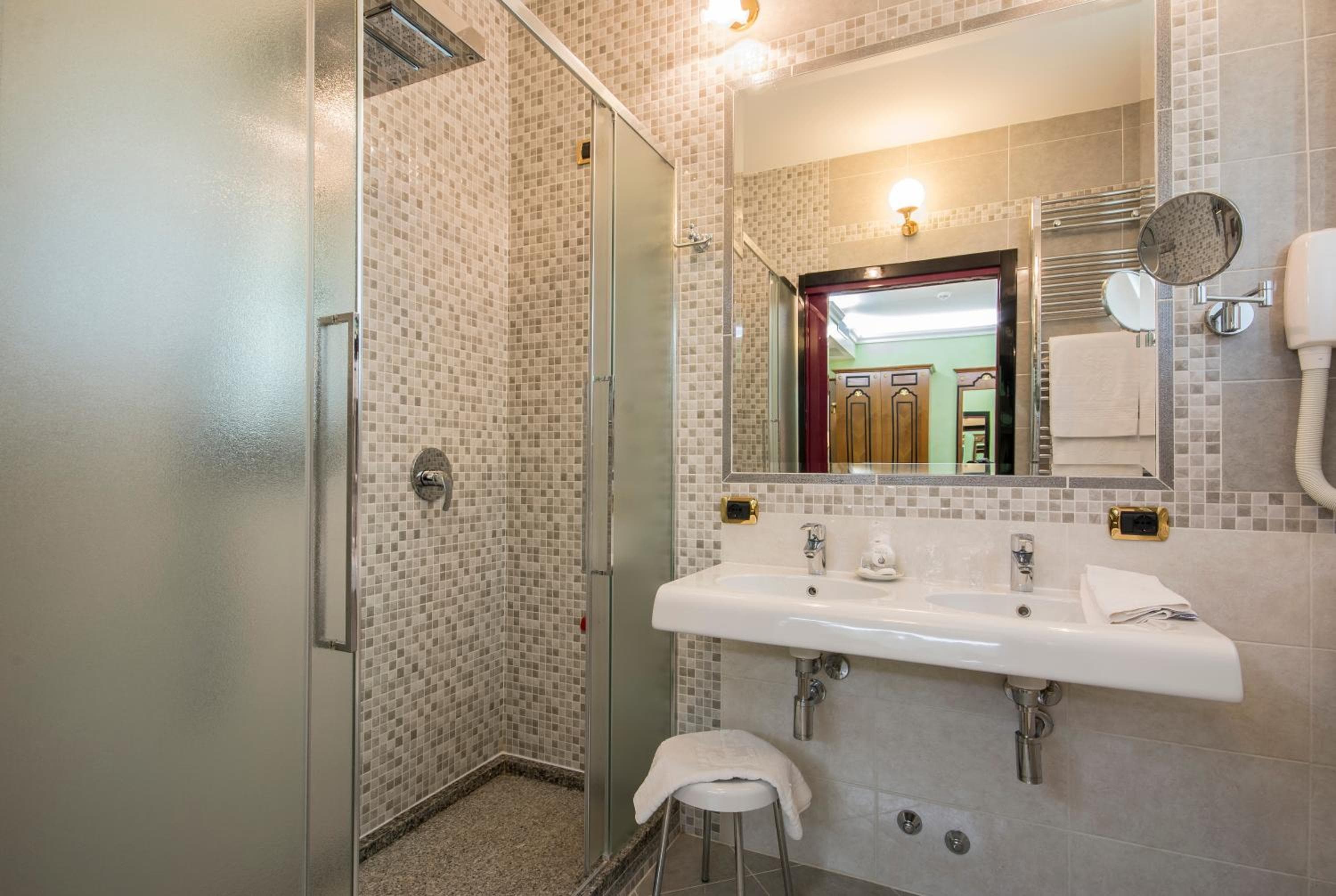 Hotel Vittoria — 11