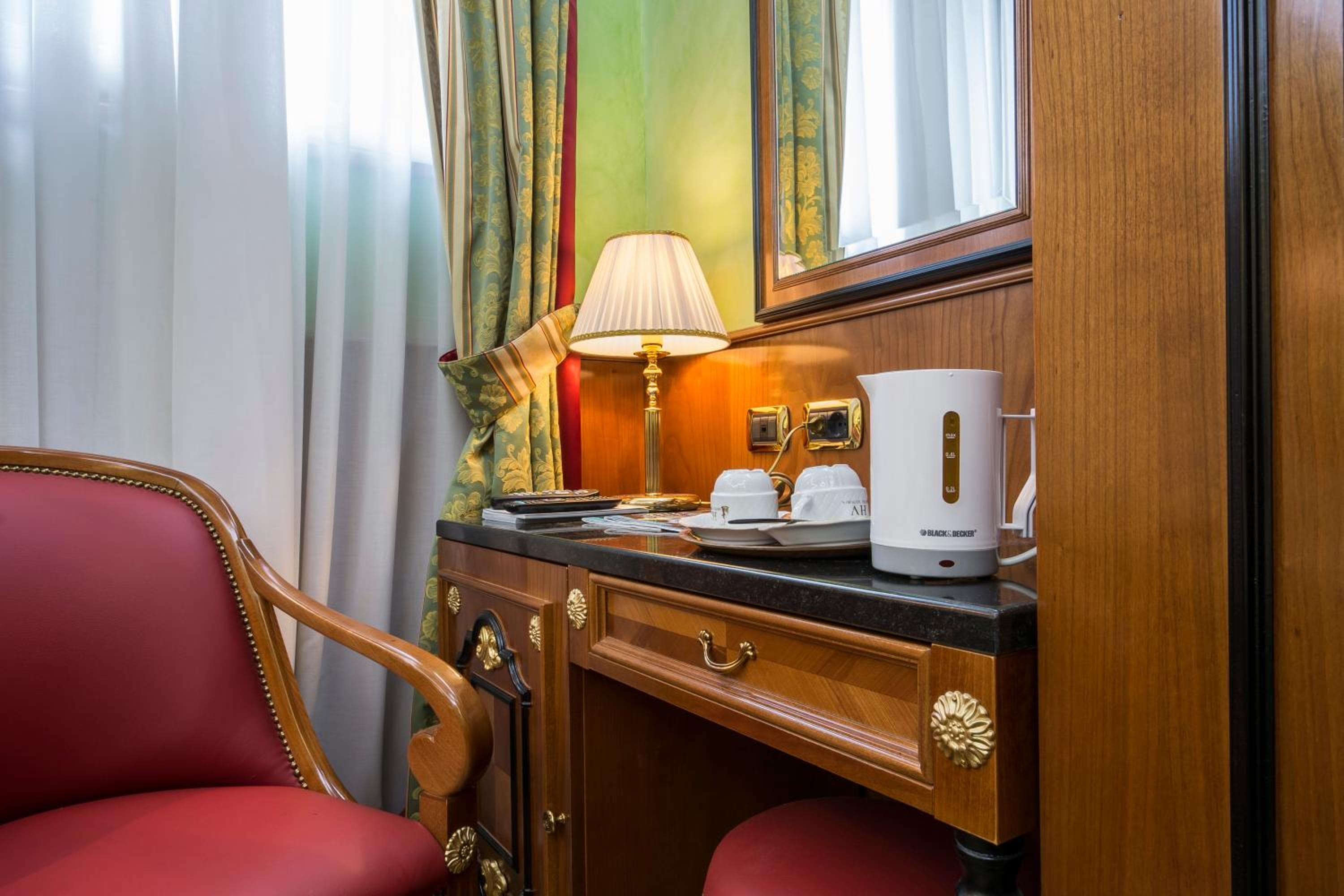 Hotel Vittoria — 7