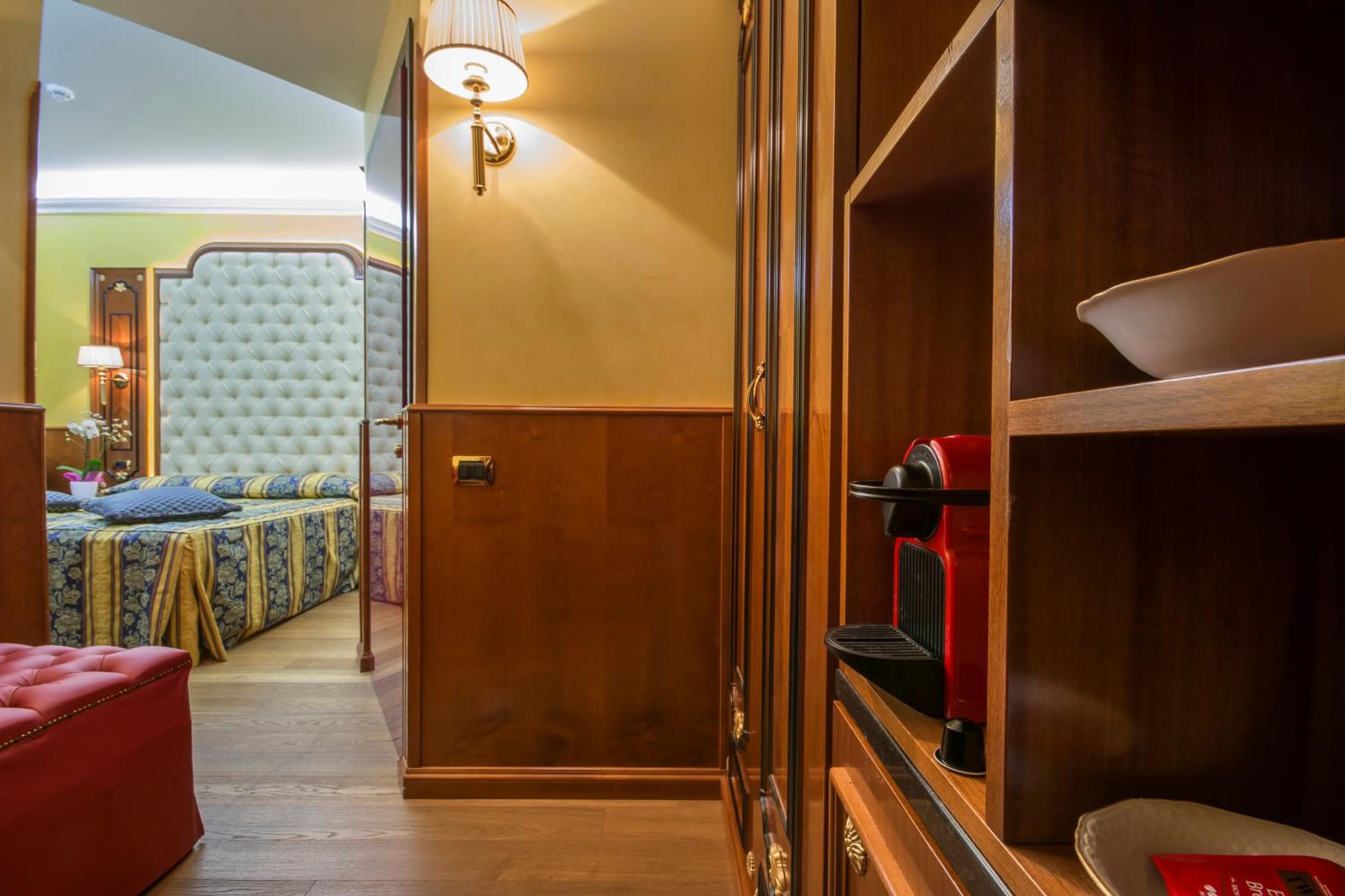 Hotel Vittoria — 10